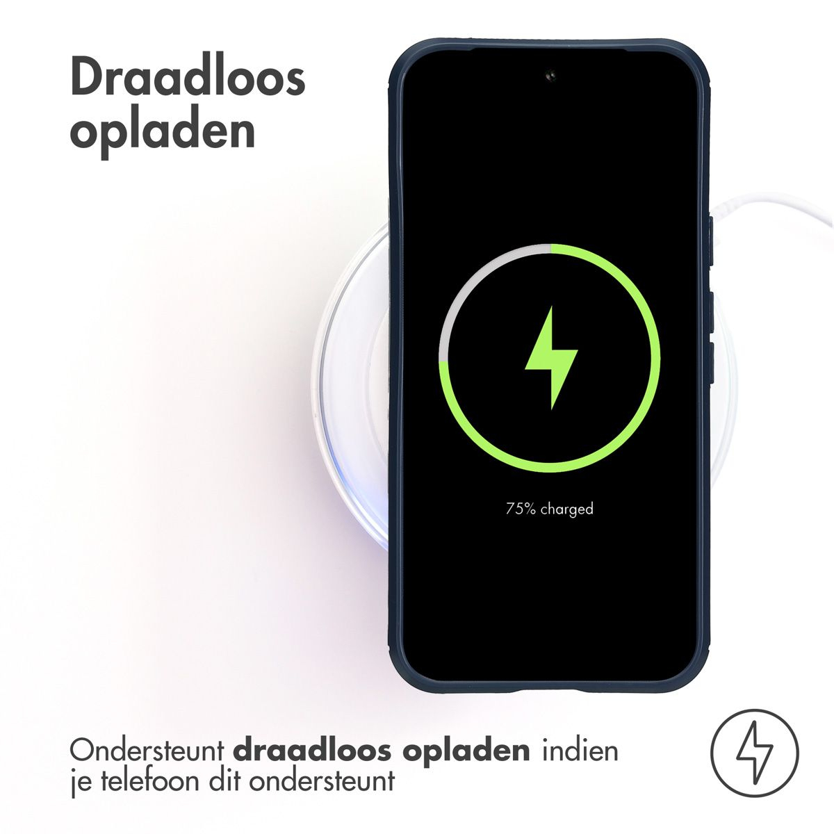 Een telefoon die draadloos oplaadt en een laadstatus van 75% weergeeft. De telefoon staat op een draadloze oplader.