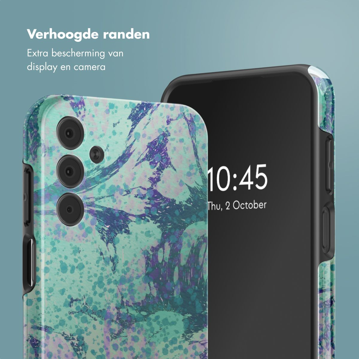 Een telefoon met een hoesje. De hoes heeft een marmerachtig patroon met groen- en paars tinten. De telefoon toont de tijd 10:45.