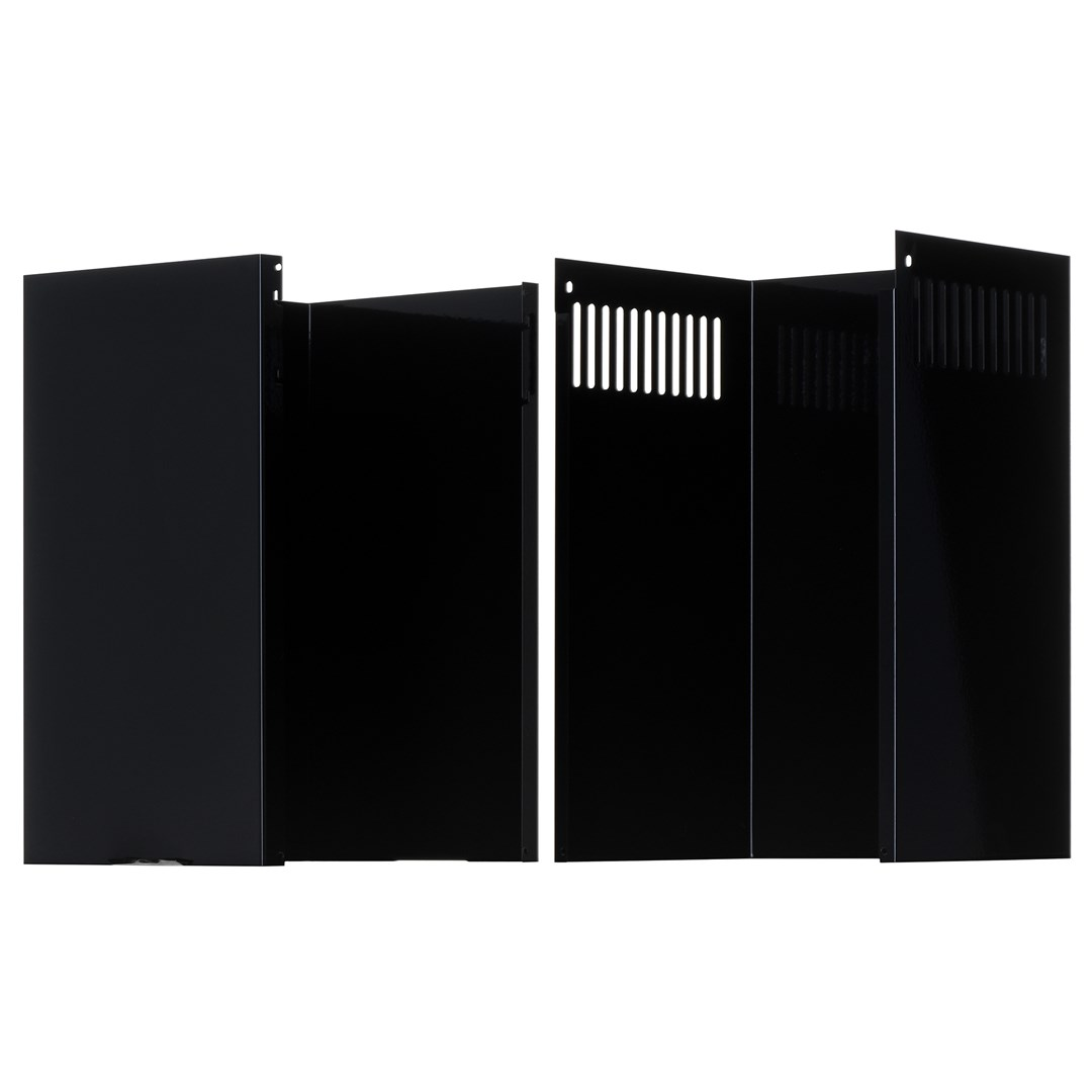 Trzy czarne metalowe panele z pionowymi szczelinami i pełny panel na białym tle.