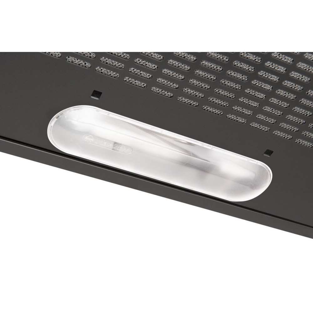 Zbliżenie czarnego metalowego okapu. Ma długą, przezroczystą osłonę światła na środku.