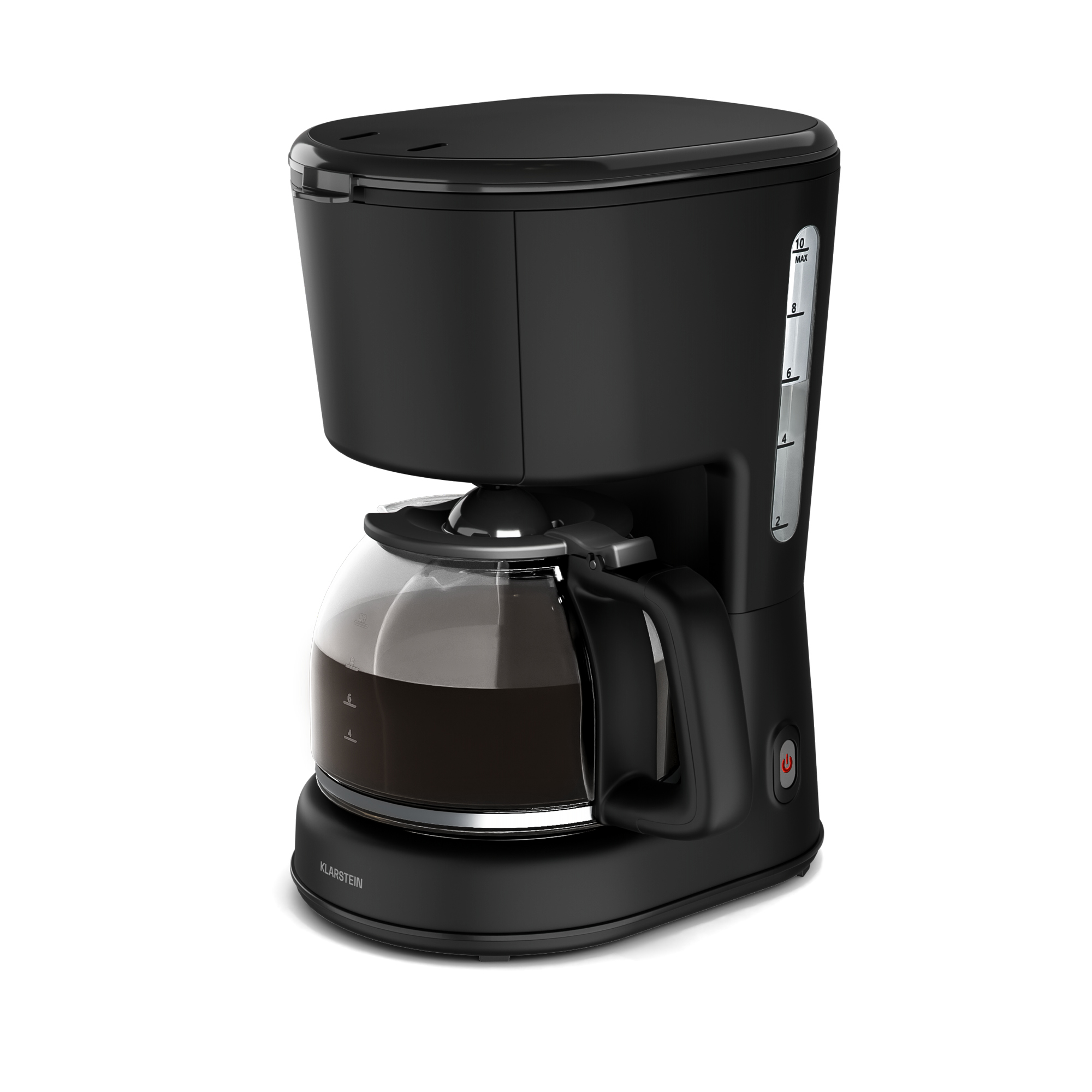 Eine schwarze Kaffeemaschine mit einer Glaskaraffe, die mit Kaffee gefüllt ist. Sie hat einen Einschaltknopf und Wasserstandmarkierungen.