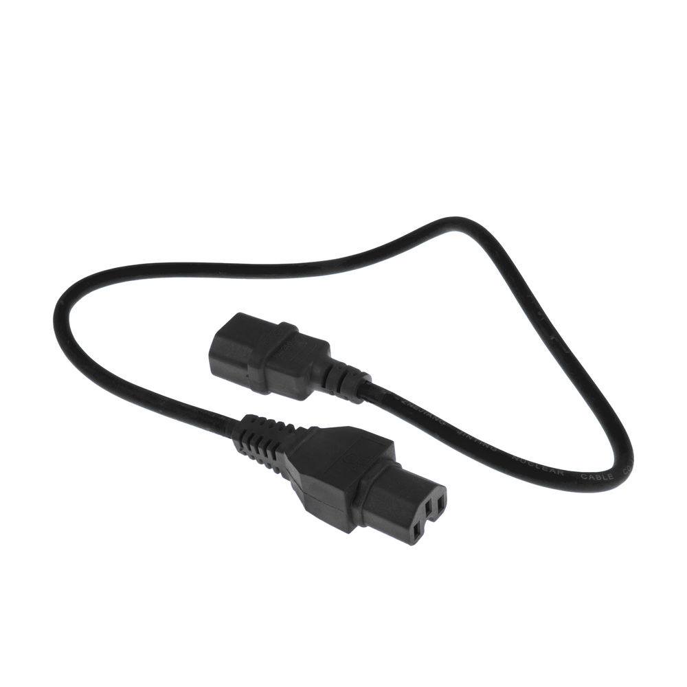 Ein schwarzes Netzkabel mit zwei Steckern. Ein Stecker hat zwei, der andere drei Stifte.
