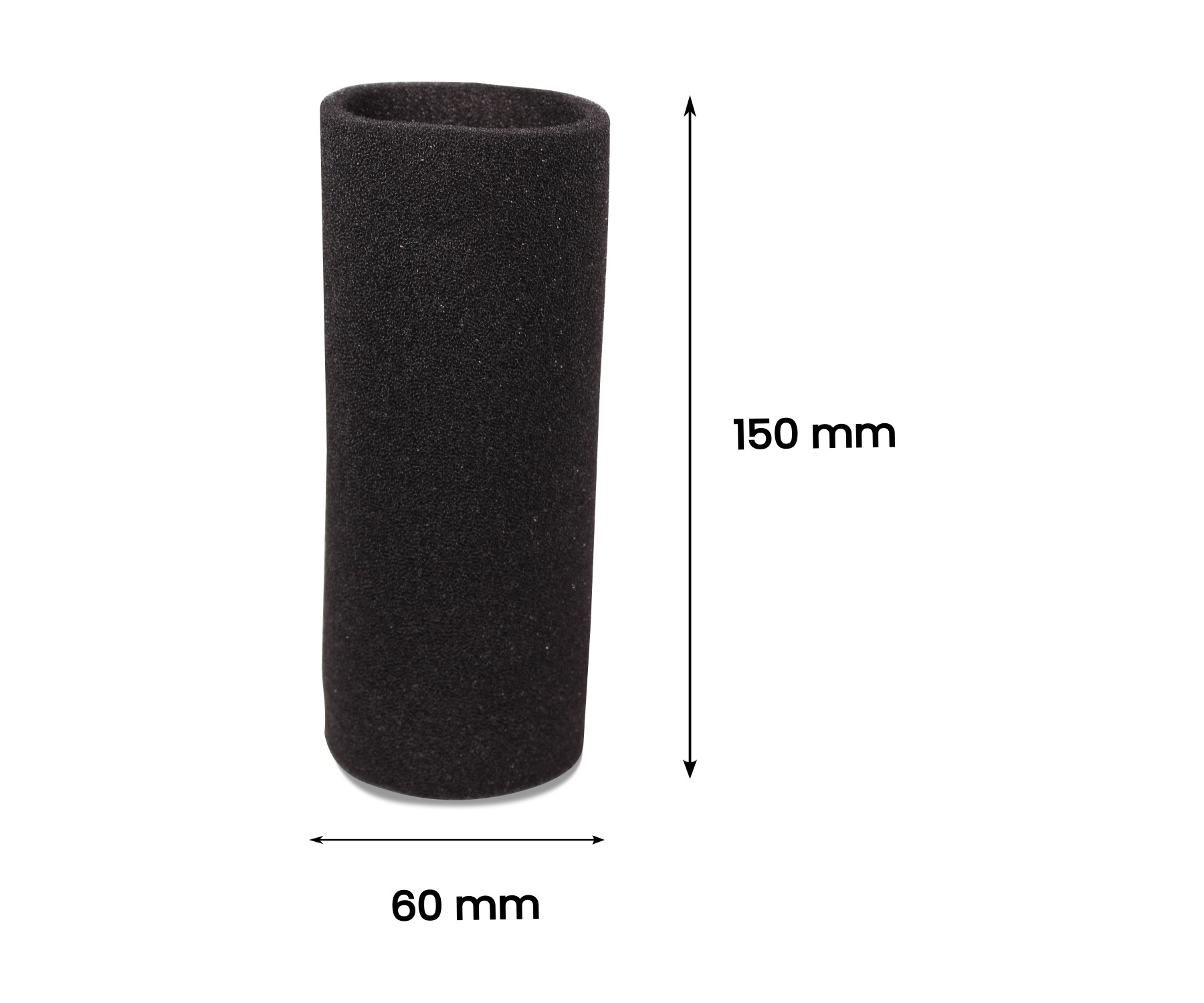 Ein schwarzer zylindrischer Schaumstofffilter. Abmessungen: 150 mm Höhe, 60 mm Durchmesser, auf weißem Hintergrund.