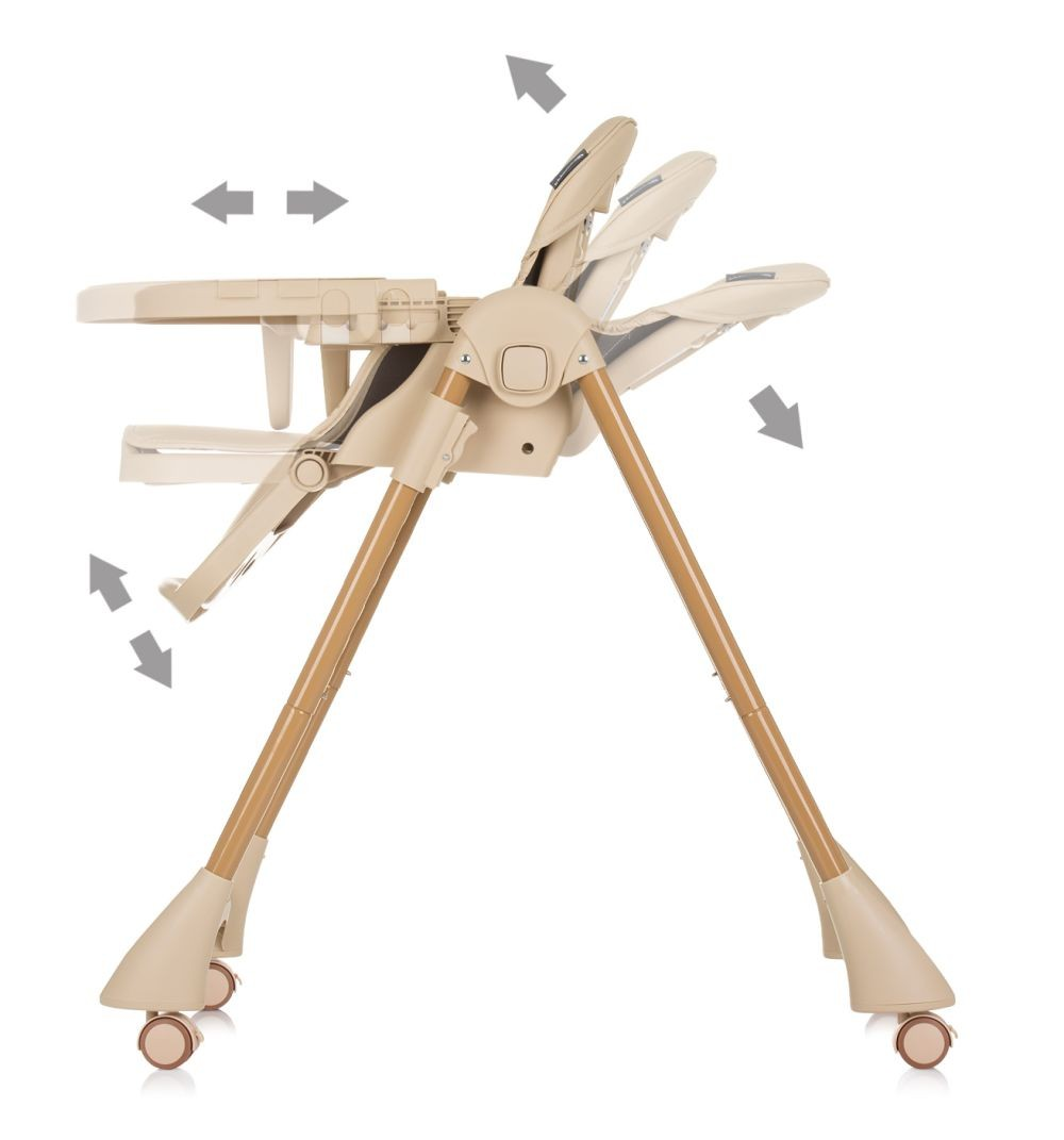Ein beiger Babyhochstuhl mit Holzbeinen, verstellbaren Teilen und Pfeilen, die Bewegungsmöglichkeiten anzeigen. Auf weißem Hintergrund.