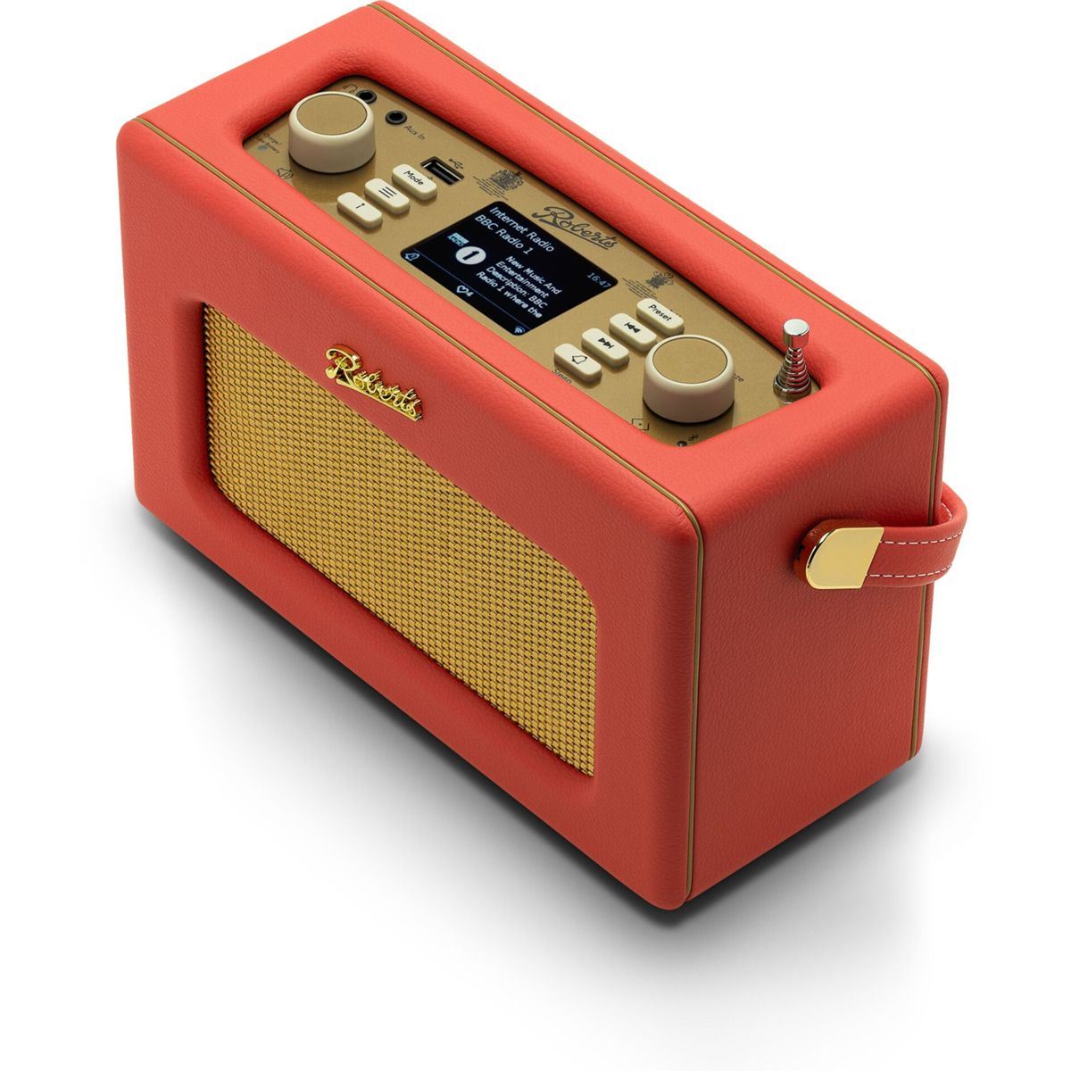 Ein rotes Roberts-Radio mit goldenem Lautsprechergitter, goldenen Bedienelementen und einem kleinen Bildschirm.