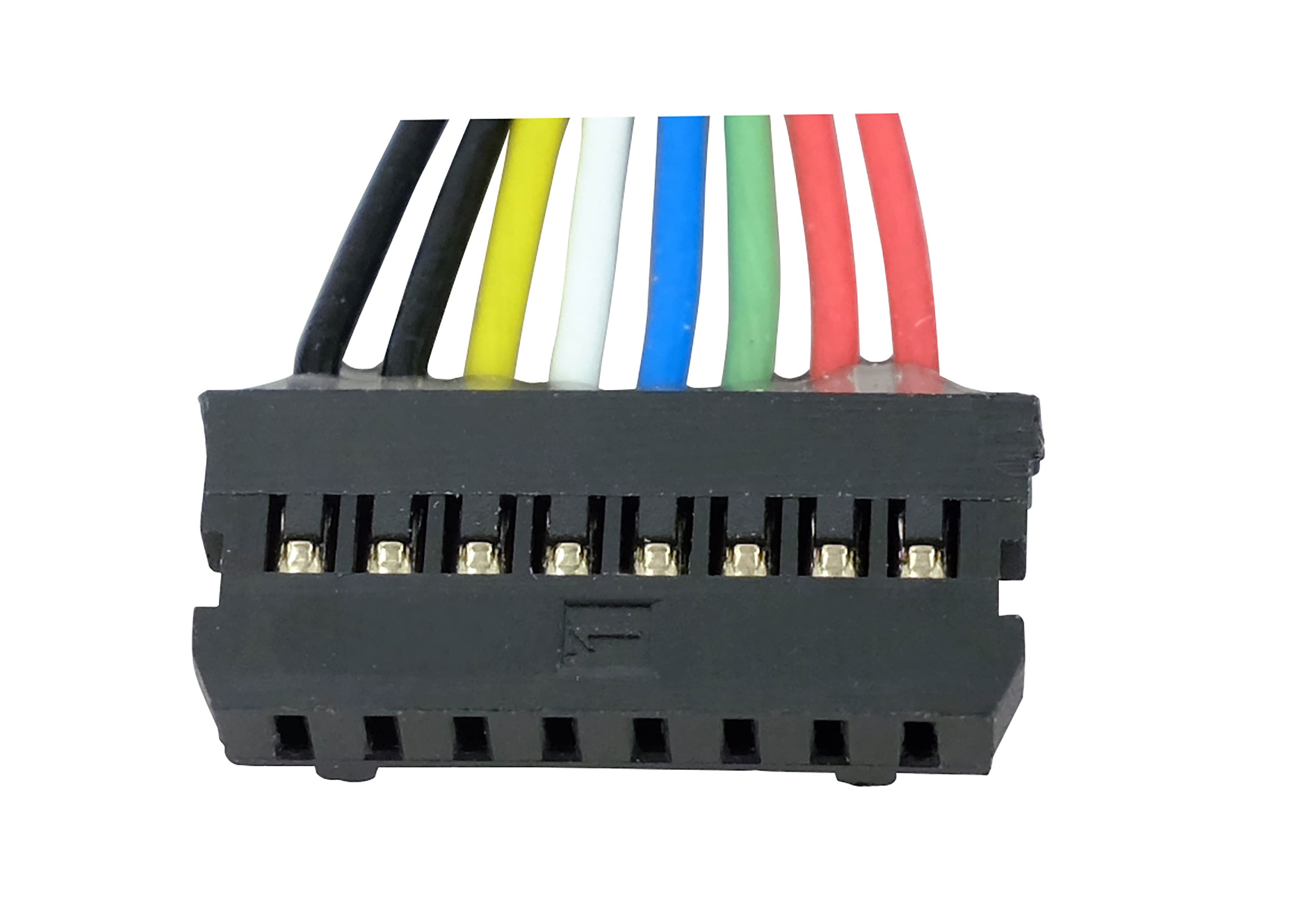 Ein schwarzer Stecker mit mehreren farbigen Drähten, die sich davon erstrecken. Drähte sind schwarz, gelb, weiß, blau, grün und rot.