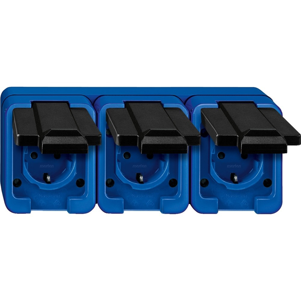 Tre prese elettriche blu con coperture nere. Ogni presa ha una presa a incasso e il logo 'merten'.
