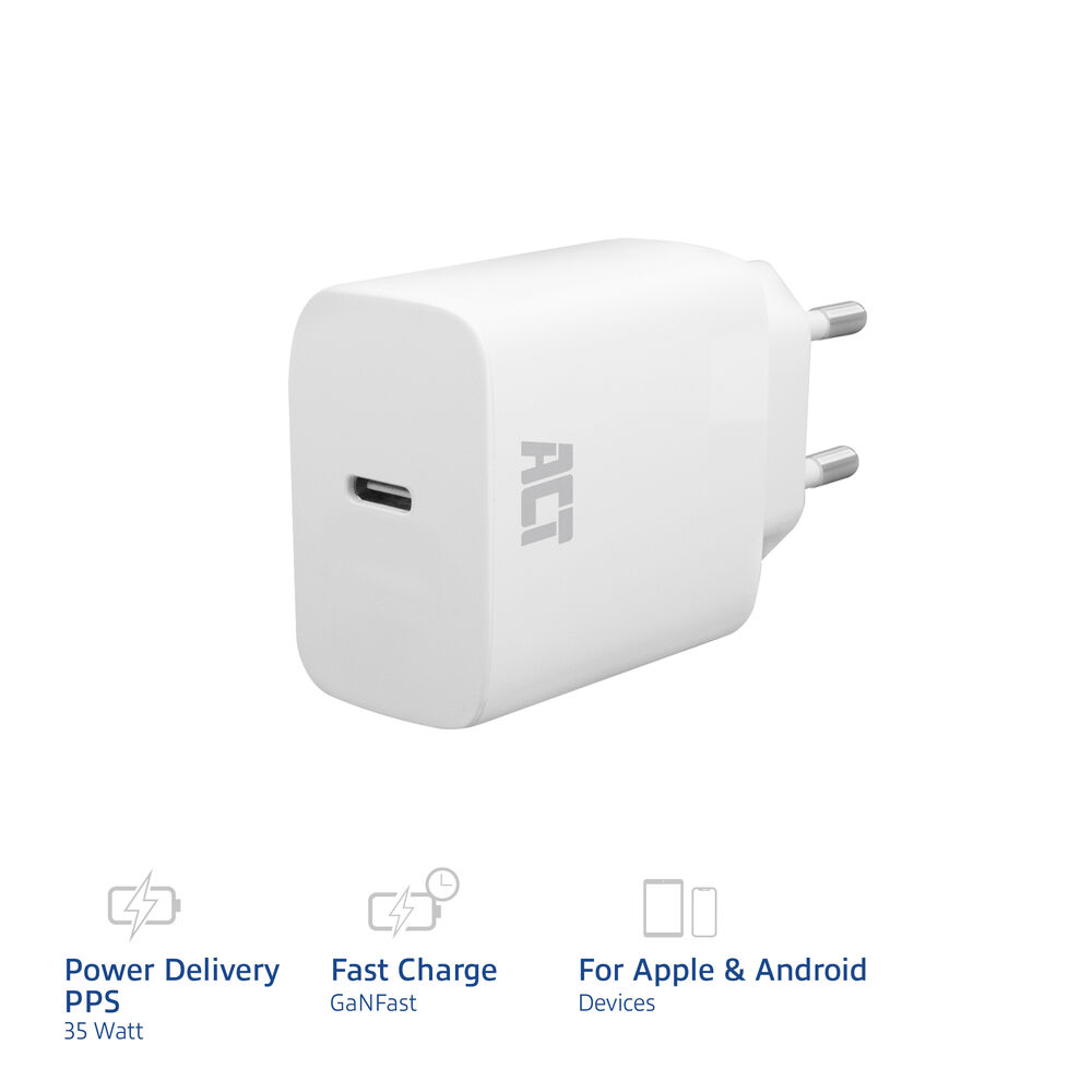 Chargeur ACT blanc avec prise. Texte en dessous : Power Delivery, Fast Charge, Pour appareils Apple et Android.