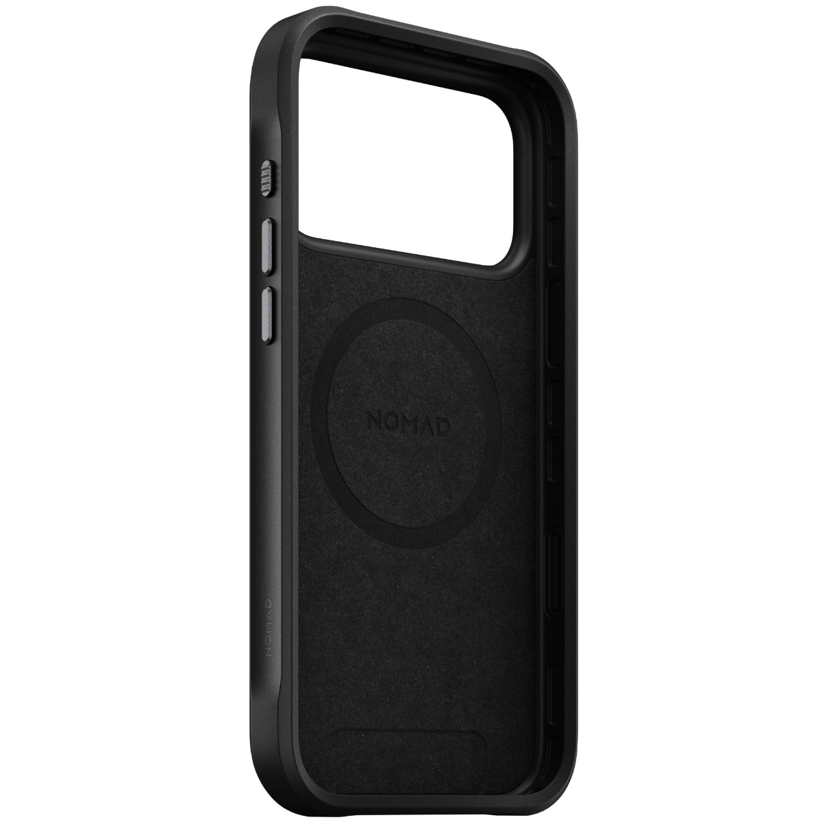 Custodia nera per telefono con logo 'NOMAD'. Presenta aperture per fotocamera e pulsanti. La custodia ha una superficie strutturata.