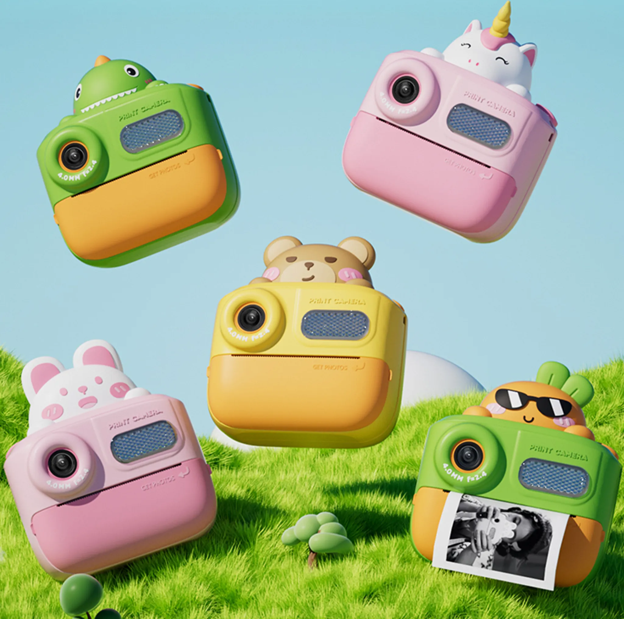 Fünf Spielzeugkameras mit Tierdesigns. Grüner Dinosaurier, rosa Einhorn, gelber Bär, rosa Hase und Karotte mit Sonnenbrille.