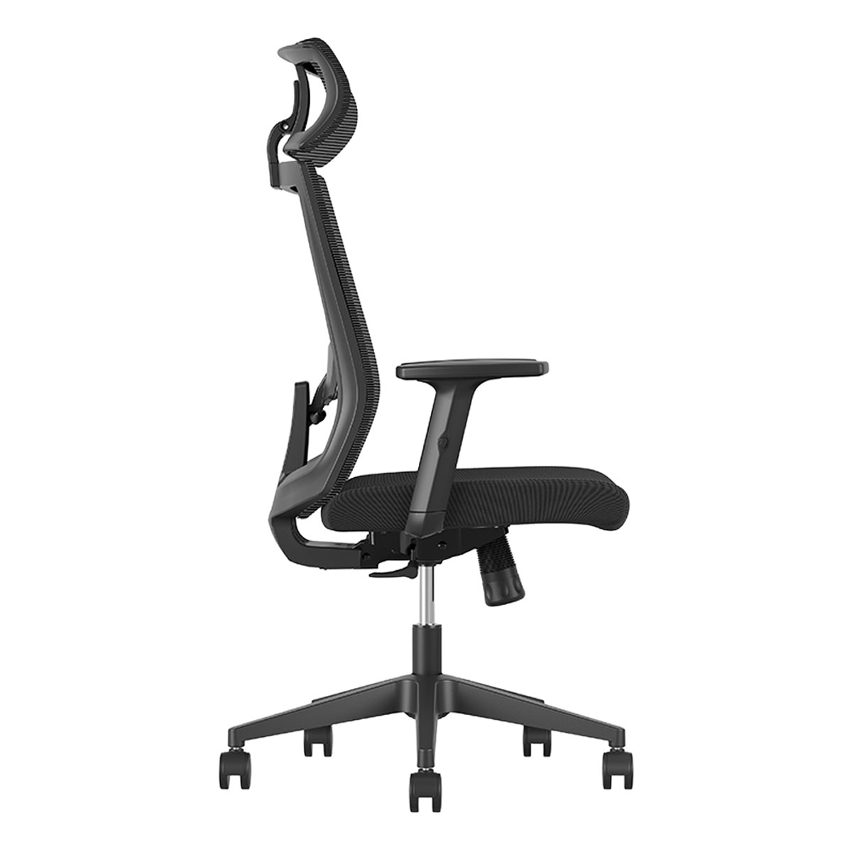 Czarny ergonomiczny fotel biurowy z siatkowym oparciem i zagłówkiem, podłokietnikami oraz pięcioramienną podstawą z kółkami.