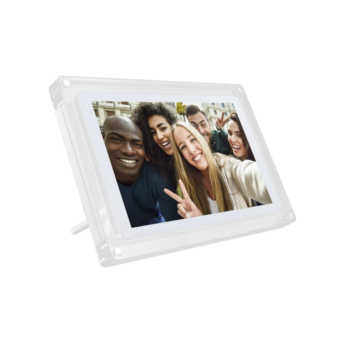 Ein digitaler Bilderrahmen zeigt ein Selfie von sechs lächelnden Personen. Der Rahmen besteht aus klarem Kunststoff, auf weißem Hintergrund.