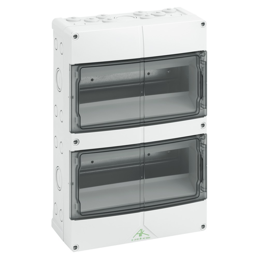 Un contenitore elettrico bianco con due porte trasparenti grigio-sfumate. Ha diverse aperture circolari e un logo verde in basso.
