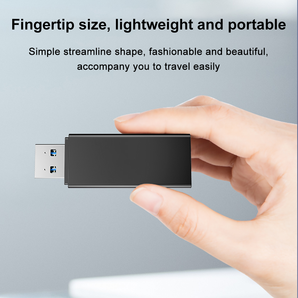 Eine Hand, die einen schwarzen USB-Stick hält. Der Text besagt, dass er fingergroß, leicht, tragbar, einfach und schön ist.