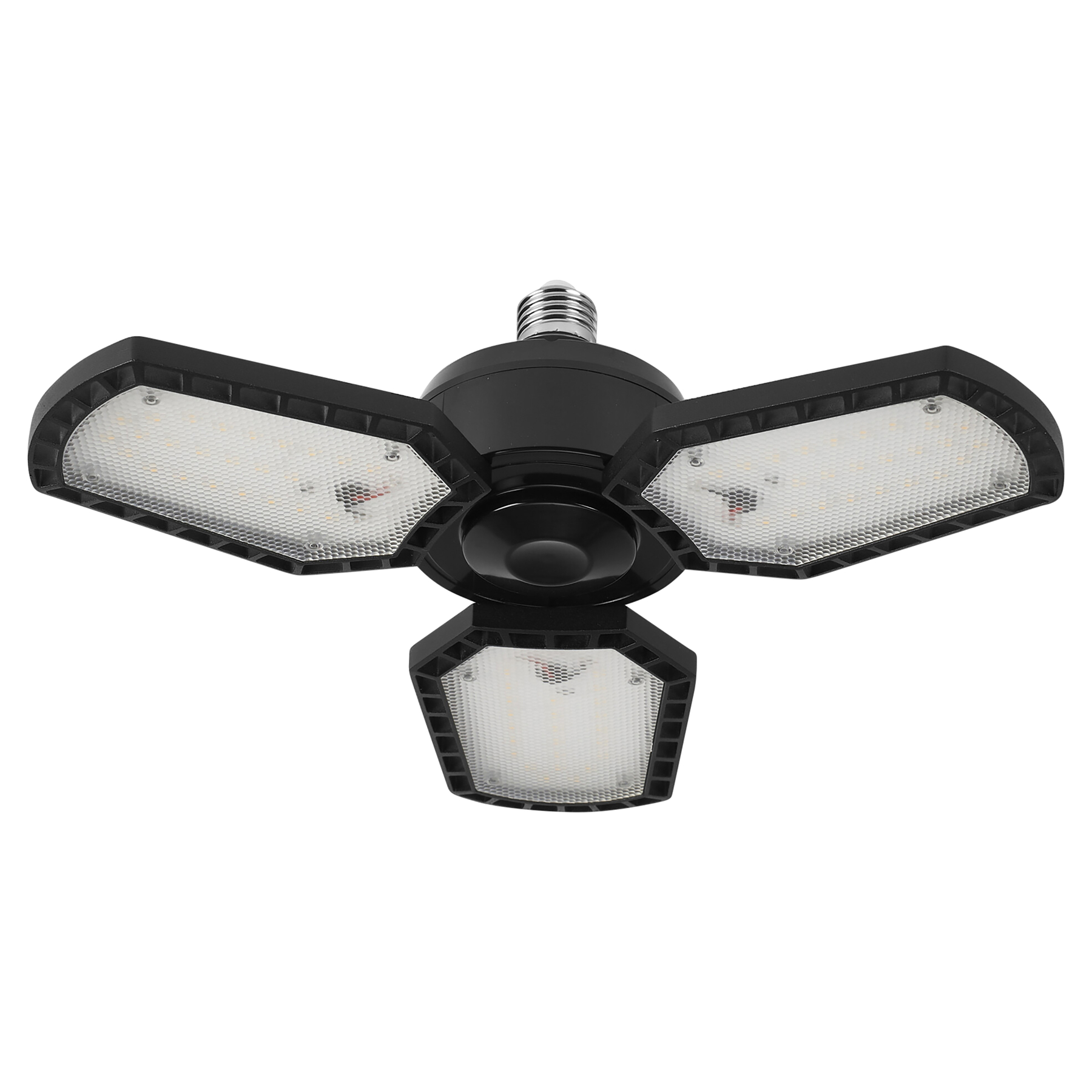 Eine schwarze LED-Leuchte mit drei verstellbaren Paneelen. Jedes Paneel enthält viele kleine Lichter und eine strukturierte Abdeckung. Das Licht ist auf weißem Hintergrund.