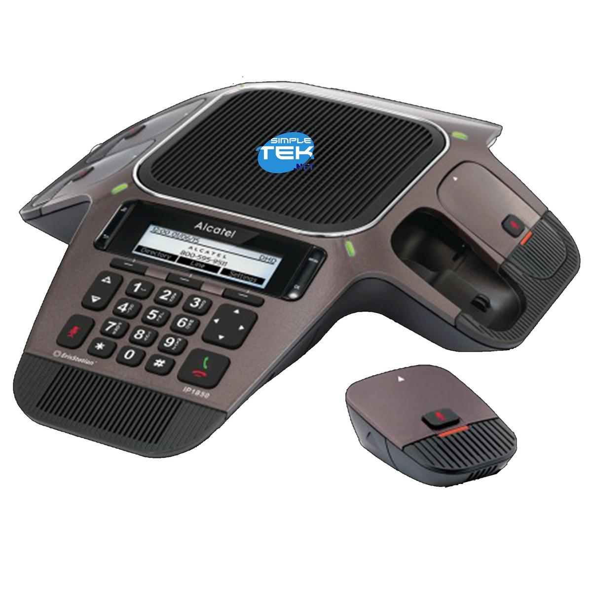 Un telefono per conferenze Alcatel IP1850 marrone con telecomando separato. Il telefono ha tastiera, schermo e altoparlante.