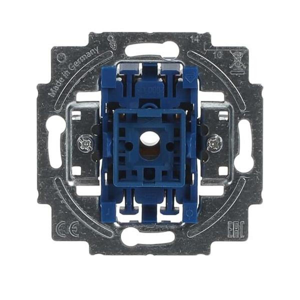 Componente elettrico quadrato con centro blu e cornice metallica. Testo include 'Made in Germany' e vari simboli.