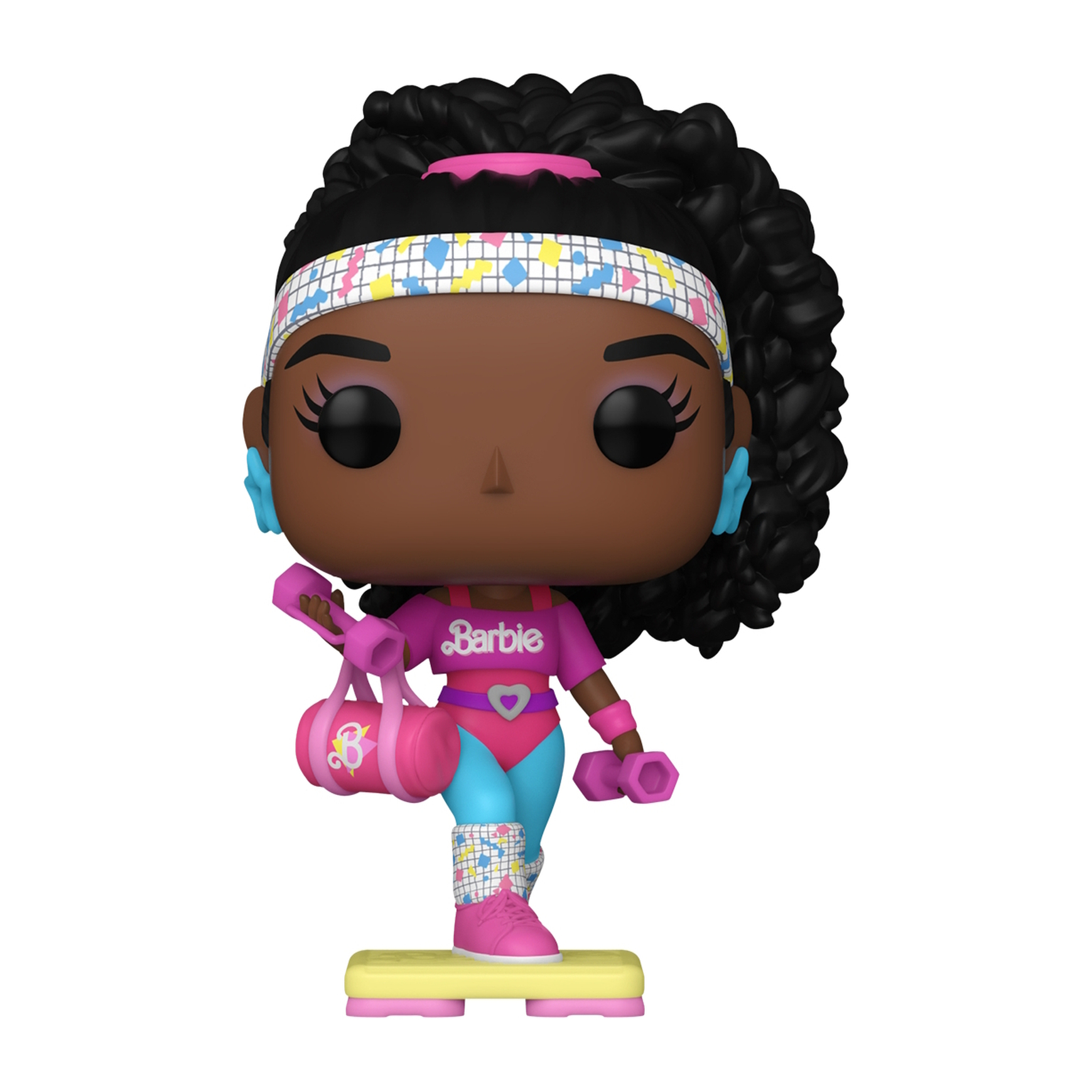 Barbie-Figur in Trainingskleidung. Sie hat schwarze Haare, ein Stirnband und hält eine Tasche und Gewichte auf einer gelben Plattform.