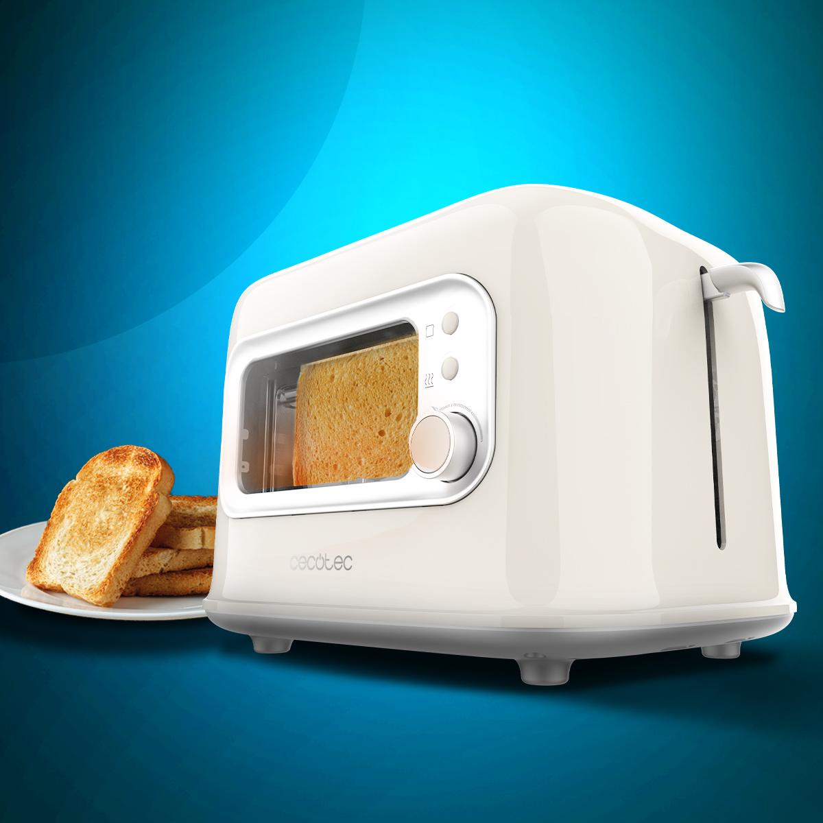 Ein cremefarbener Toaster mit einer Toastscheibe. Daneben Toastscheiben auf einem weißen Teller. Blauer Hintergrund.