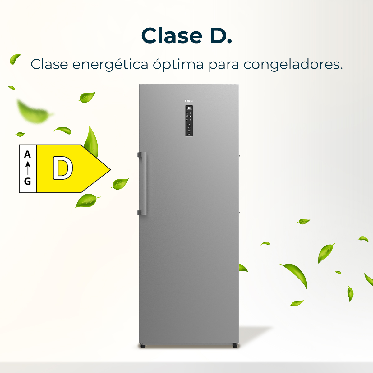 Congelador gris con clasificación energética D. Hojas verdes esparcidas. Texto superior: Clase D.