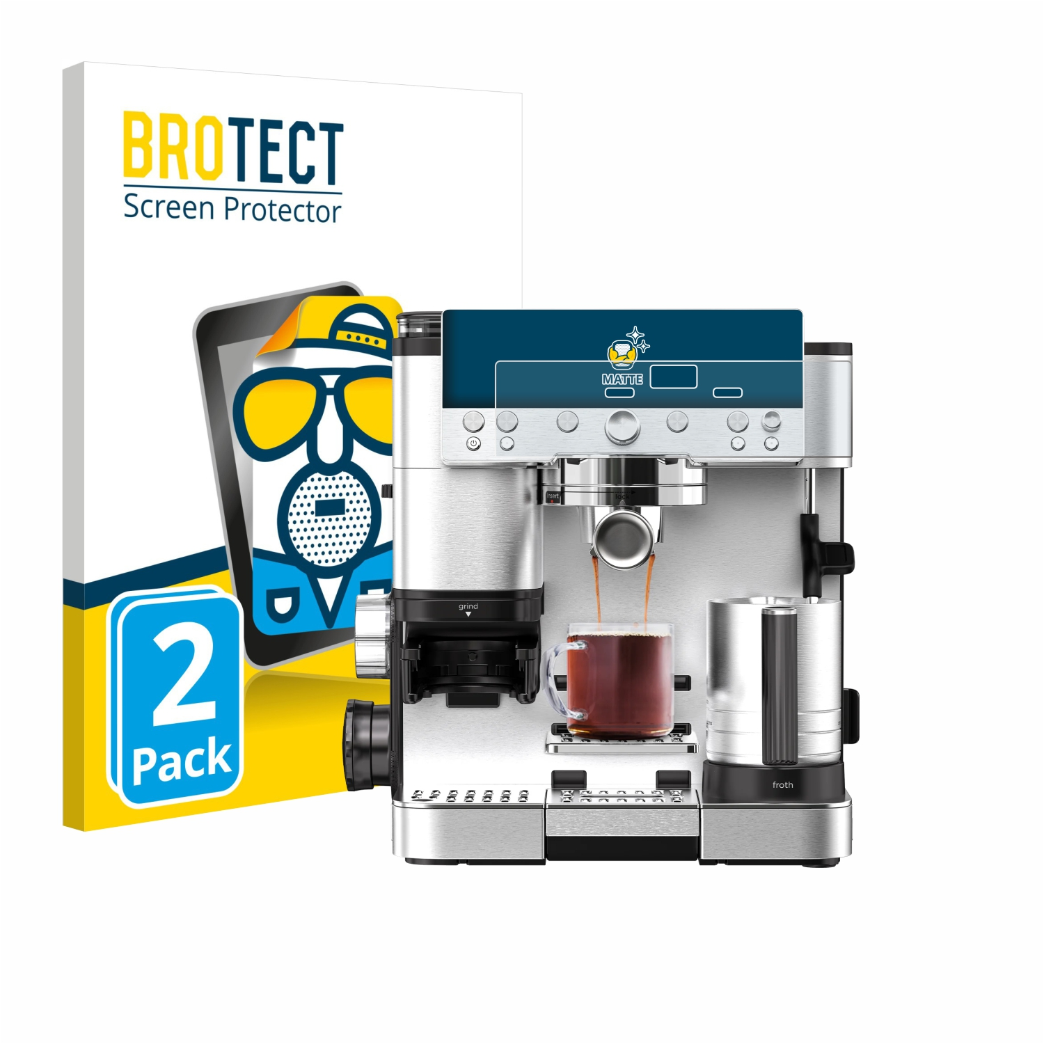 Eine Kaffeemaschine mit einer Displayschutzfolienbox dahinter. Kaffee wird in eine Glastasse gegossen. Milchaufschäumer rechts.