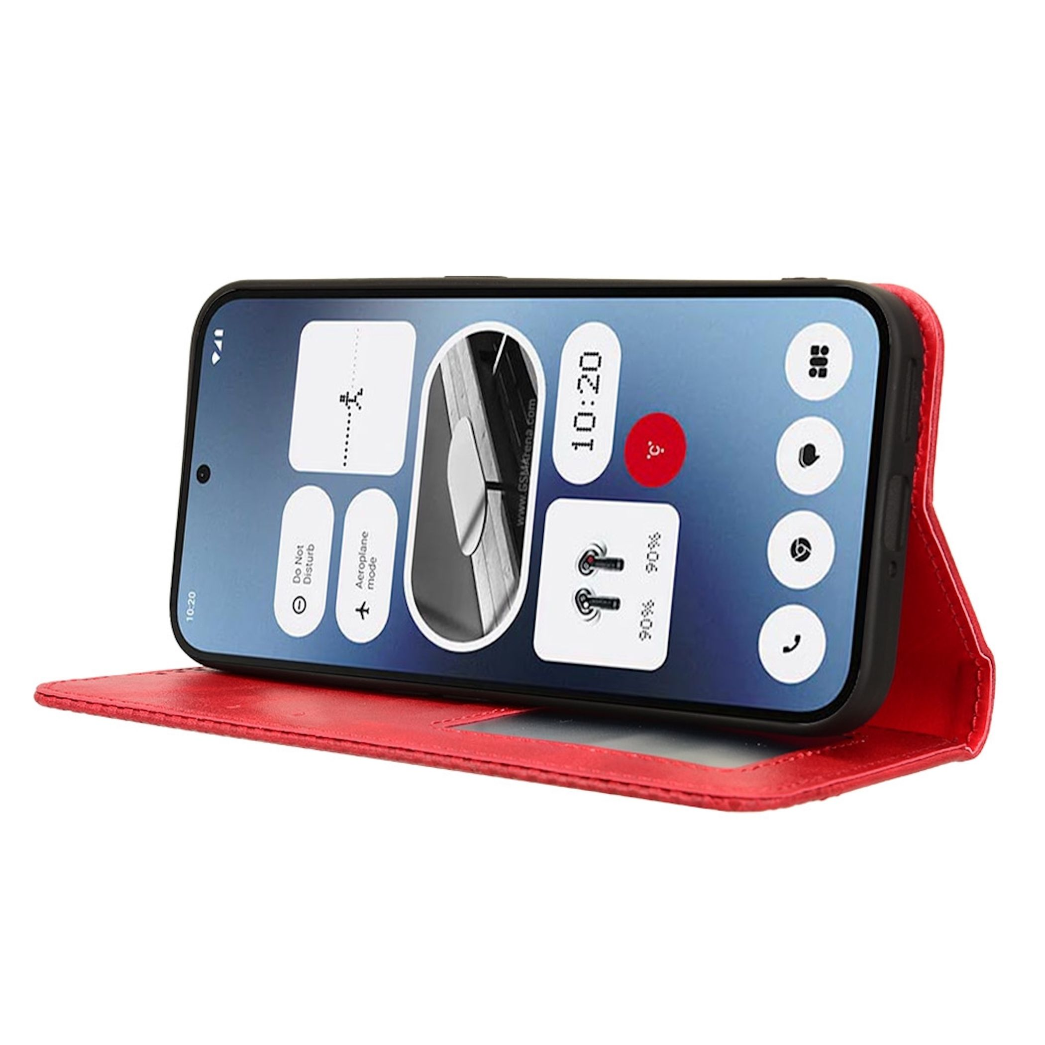 Ein Smartphone-Bildschirm zeigt Symbole und Uhrzeit, eingebettet in eine rote Handyhülle. Der Bildschirm zeigt Zeit, Flugmodus und andere Einstellungen.