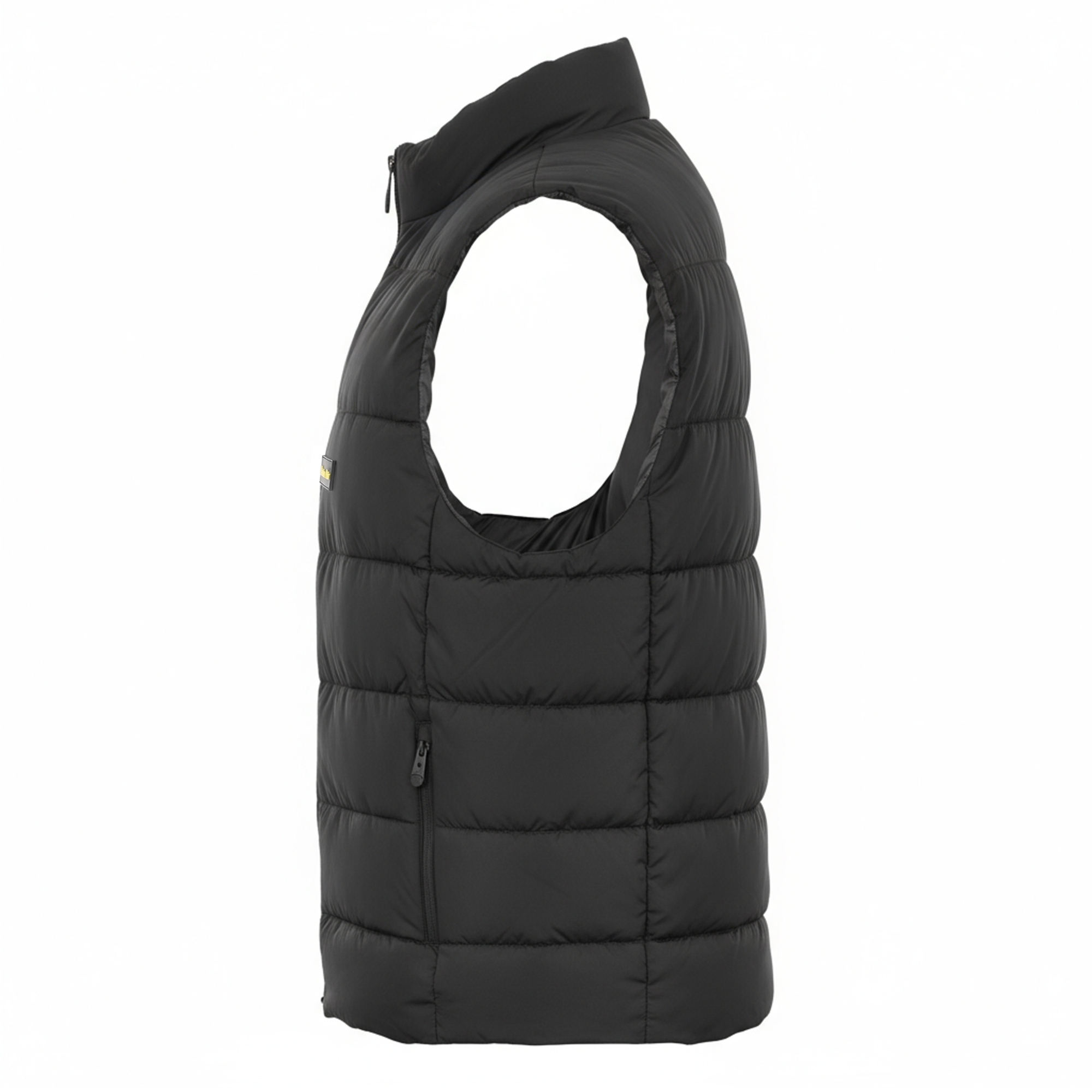 Czarna pikowana kamizelka, z suwakiem, widok z boku na białym tle. Wysoki kołnierz i małe logo.