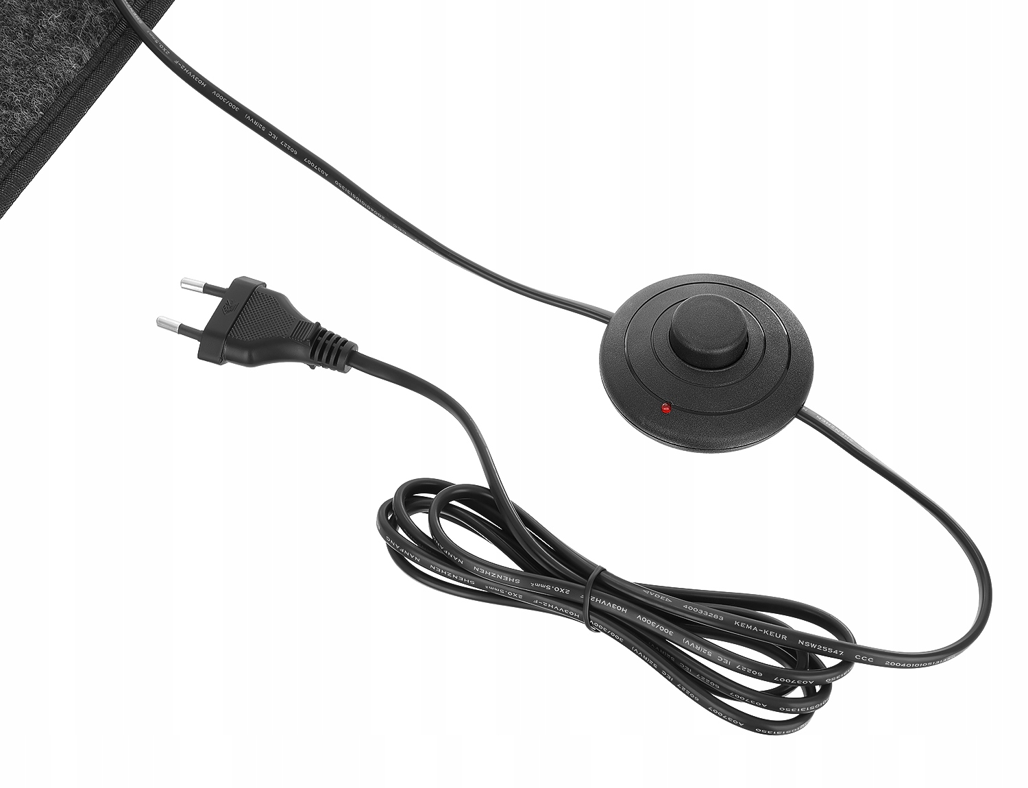 Czarny kabel zasilający z wtyczką, okrągłym przełącznikiem nożnym i częścią ciemnoszarego obiektu.