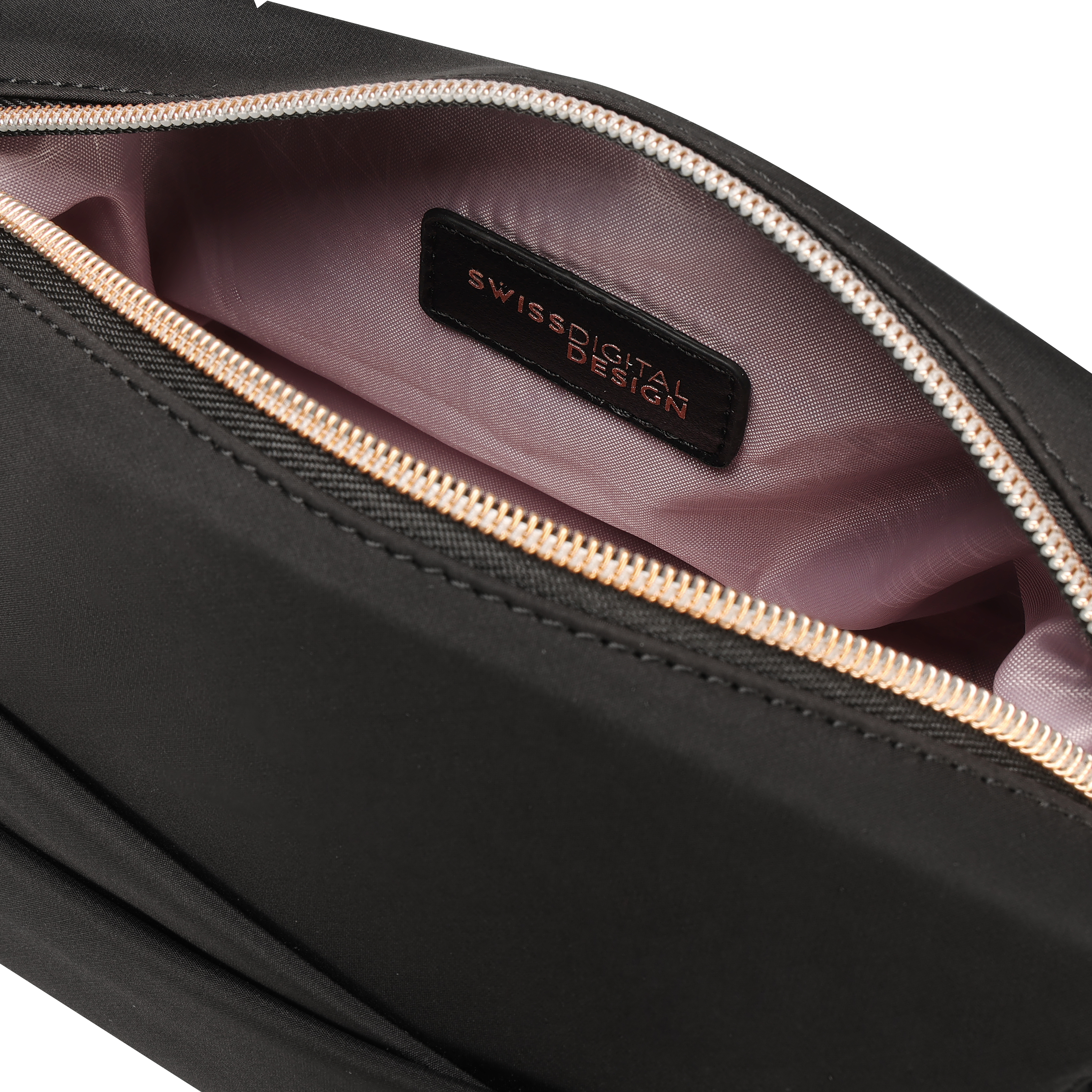 Borsa nera con cerniera dorata, aperta per rivelare un interno rosa e un'etichetta nera con "SWISS DIGITAL DESIGN".