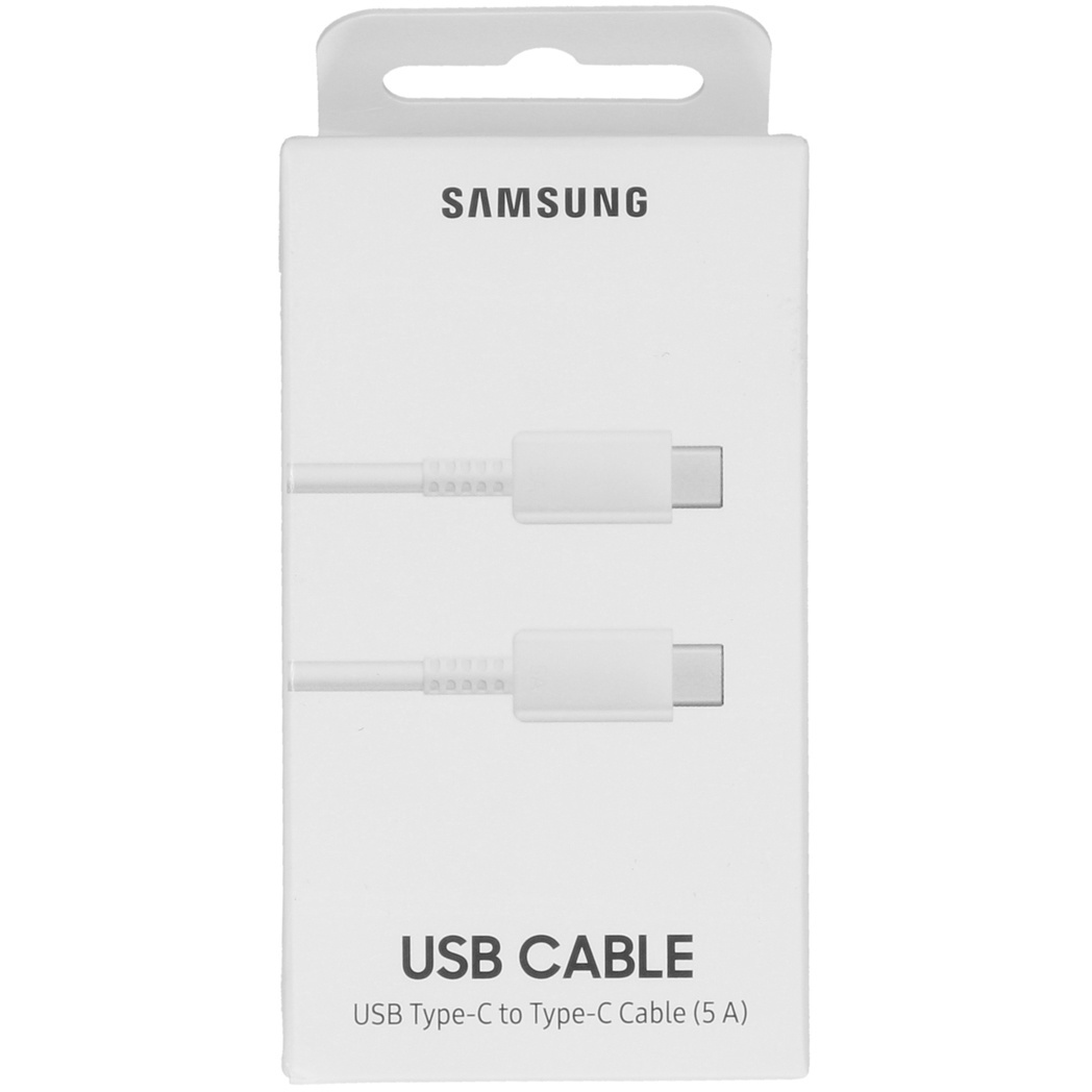 Una caja de cable USB Samsung blanca. La caja tiene el nombre de la marca y la descripción del producto. Se ven dos cables USB-C blancos.