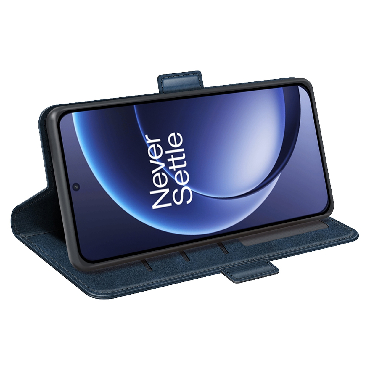 Een blauwe telefoonhoes met een telefoon die 'Never Settle' weergeeft. De hoes is open, met het scherm en sleuven.