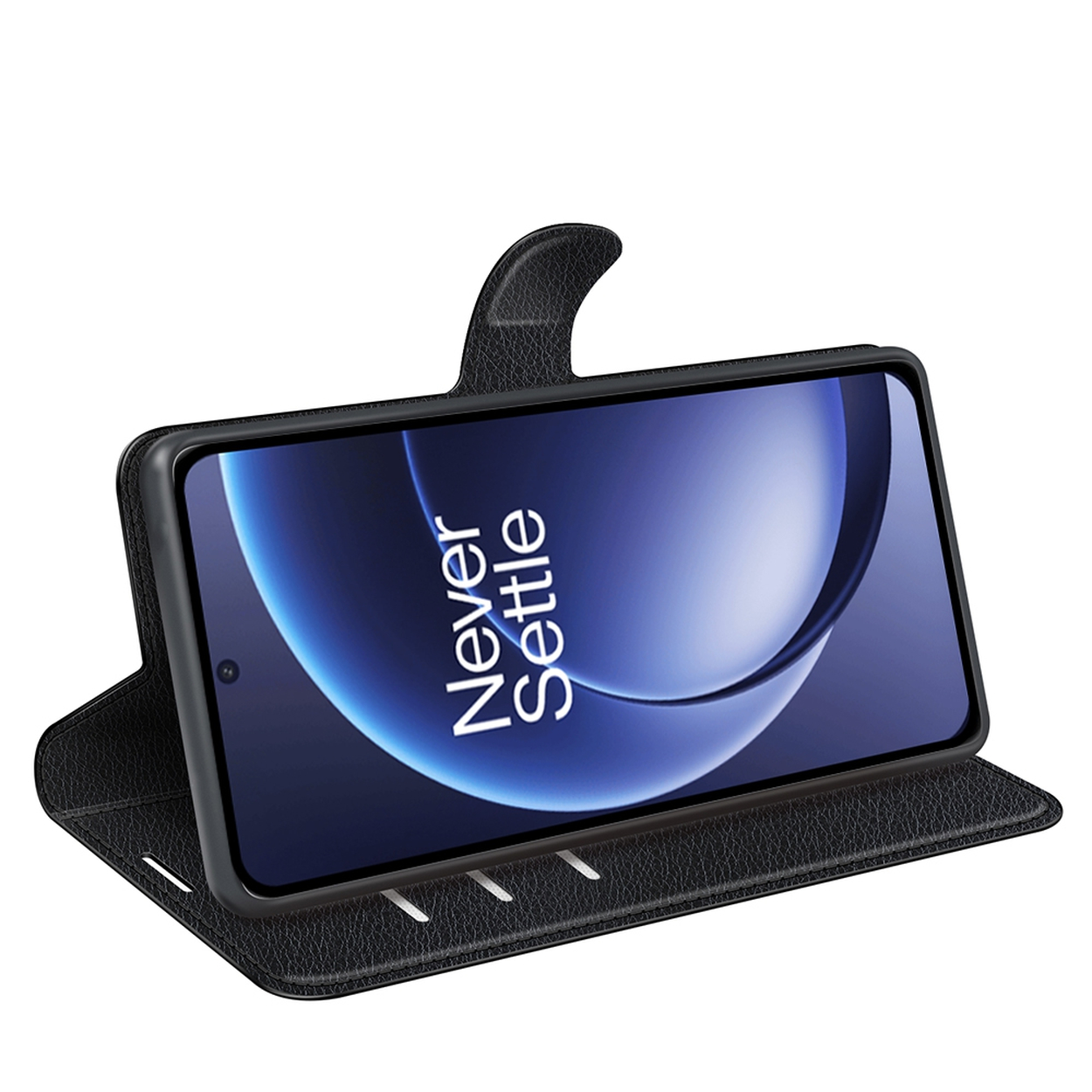Een zwarte telefoonhoes met een telefoon met 'Never Settle'. De hoes is open en heeft een getextureerde afwerking en witte strepen.