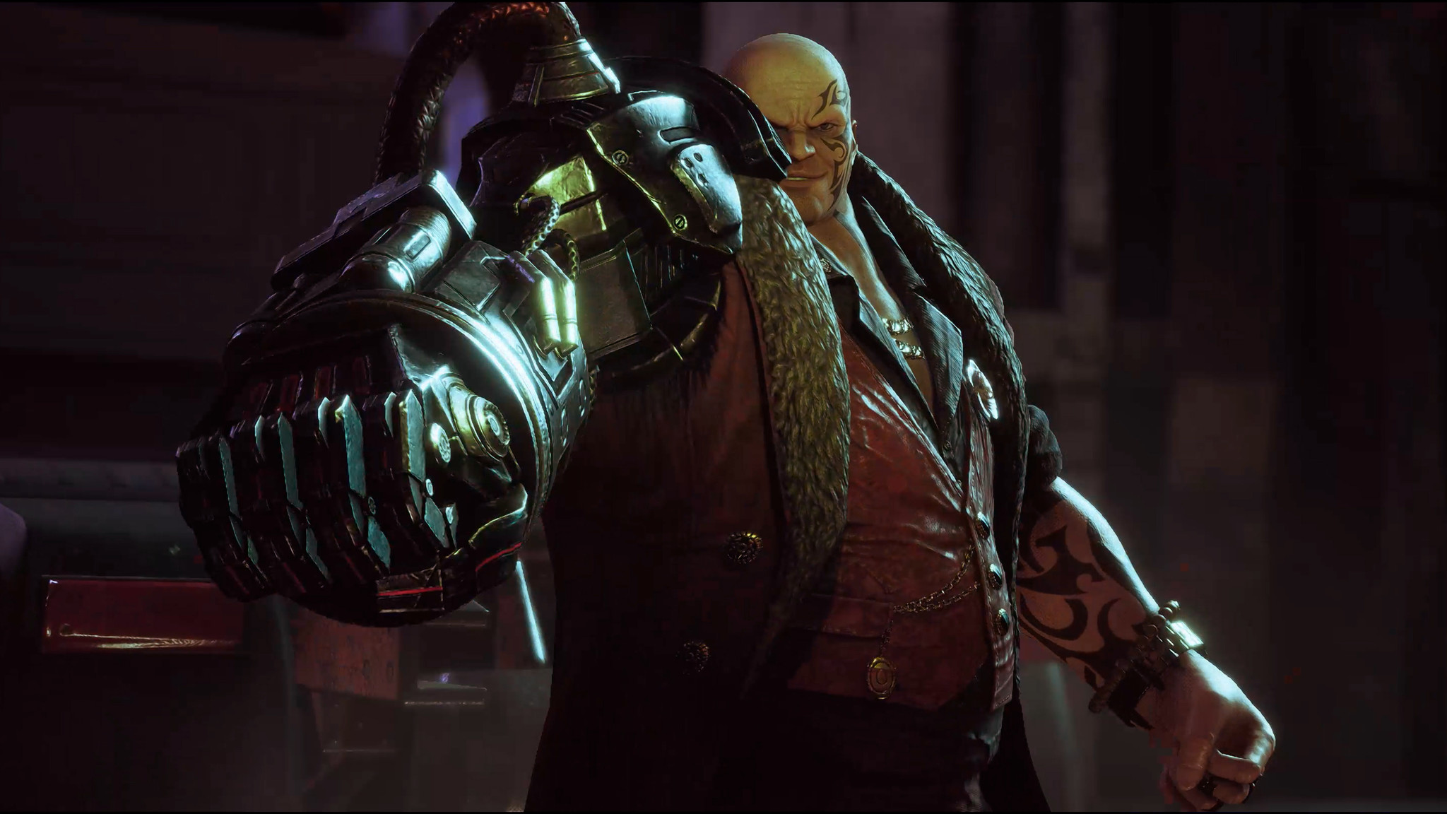 Łysy mężczyzna z tatuażami i cybernetycznym ramieniem. Nosi czerwoną kamizelkę i płaszcz z futrzanym wykończeniem.