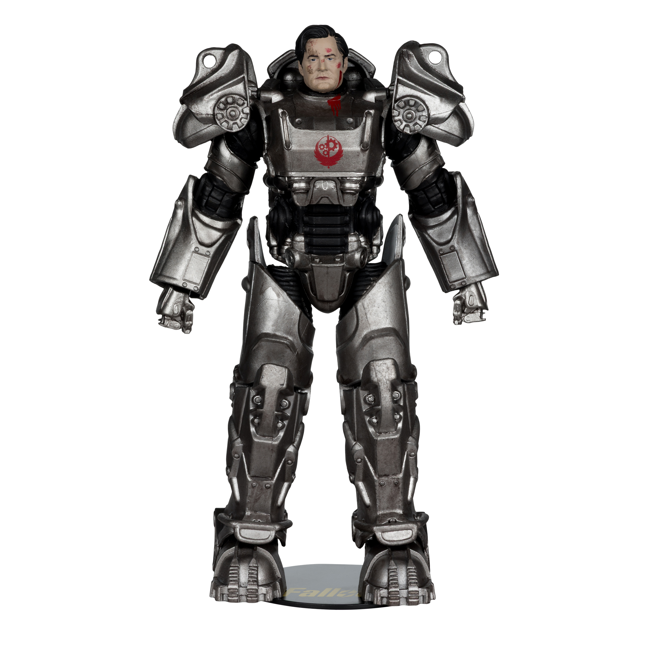 Una action figure di Fallout è in piedi, indossa un'armatura argentata, con sangue sul viso. È su una base nera.