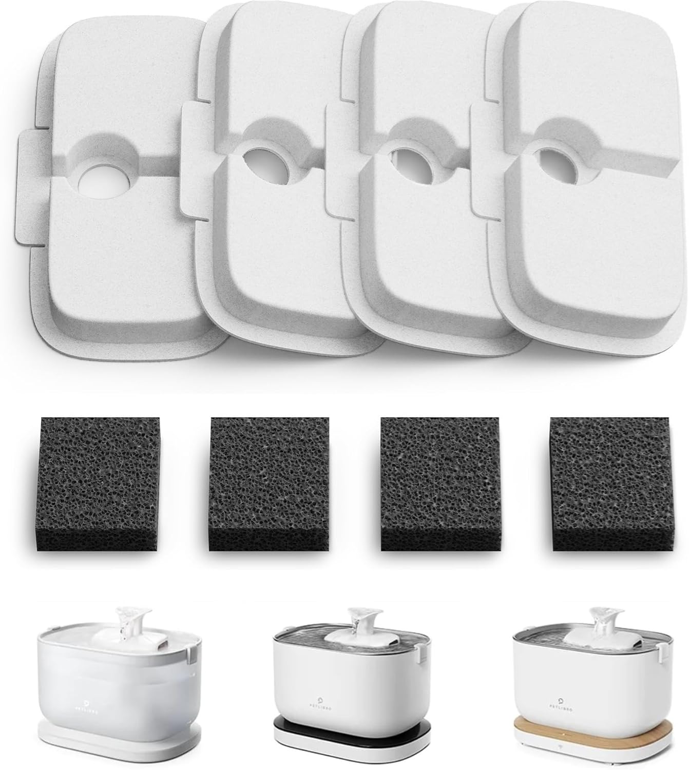 Das Bild zeigt Zubehör für einen Trinkbrunnen für Haustiere: Filter, Schwämme und Brunnenbasen. Weiße Filter und schwarze Schwämme sind sichtbar.
