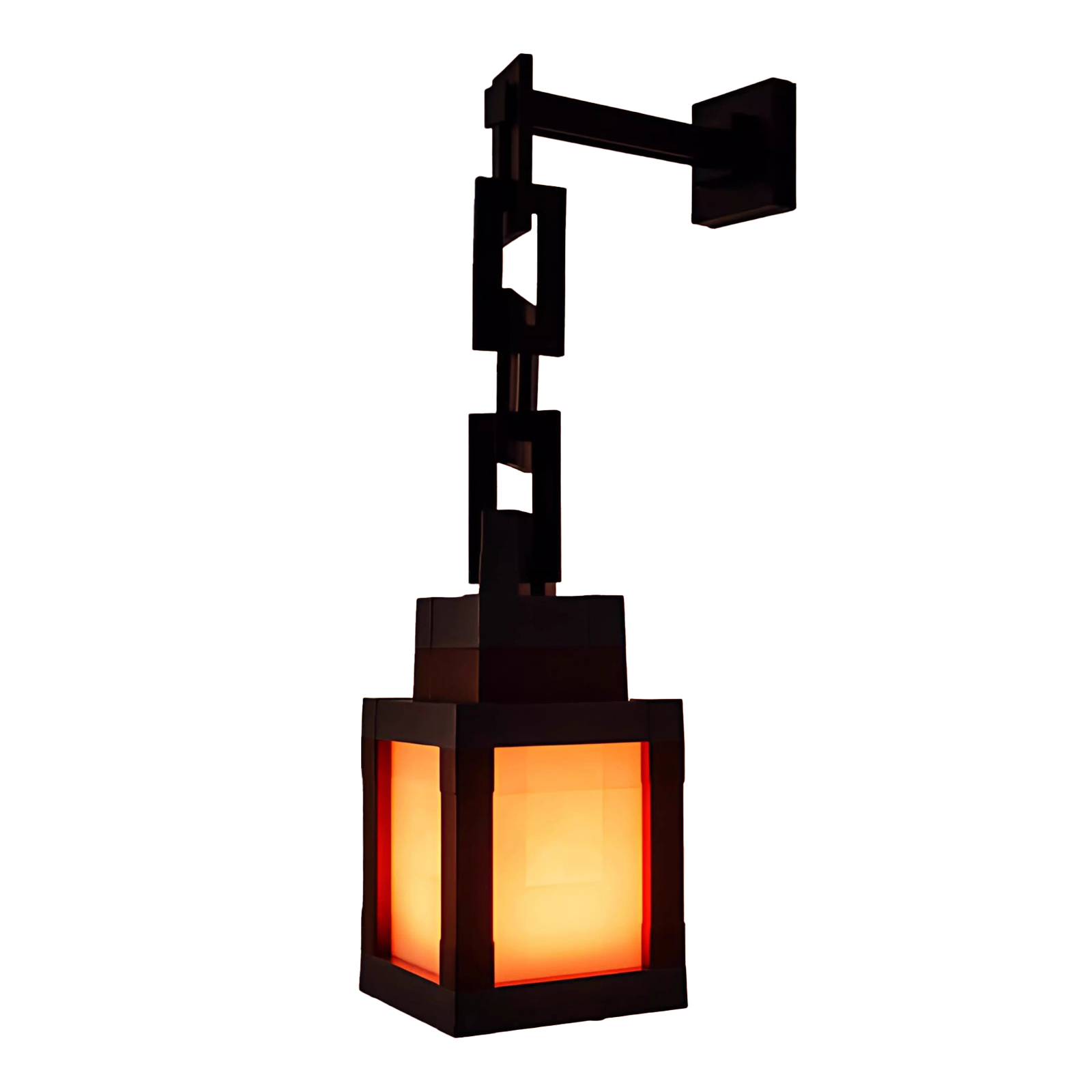 Eine dunkelbraune, geometrische Wandlampe mit einem orangefarbenen Licht im Inneren einer quadratischen Laternenform.