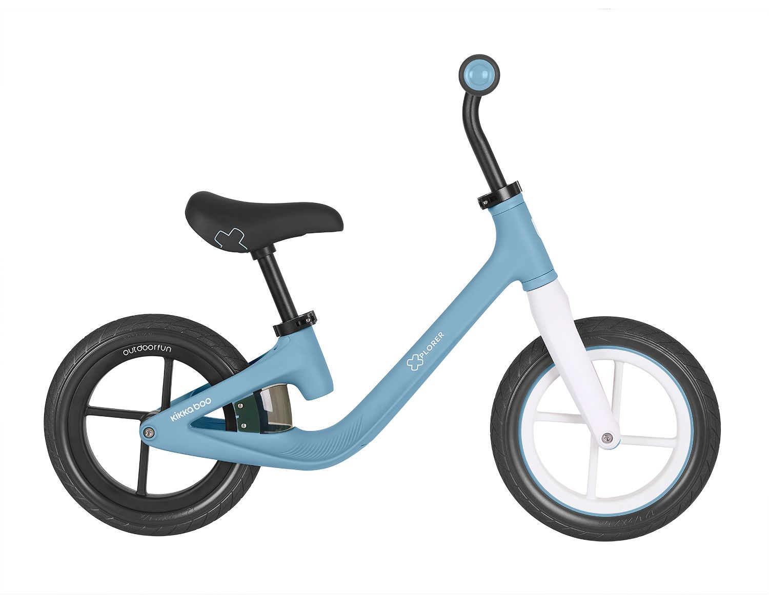 Ein blau-weißes Laufrad mit schwarzen Reifen und Sitz, für Kinder. Mit den Marken 'outdoorfun' und 'kikka boo'.