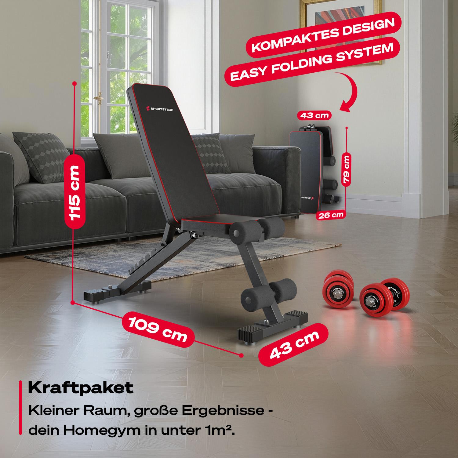 Eine schwarz-rote Hantelbank mit Maßen. Rote Kurzhanteln liegen auf dem Boden. Im Hintergrund sind ein Sofa und ein Fenster.