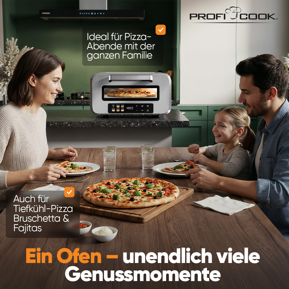 Familie genießt Pizza mit einem Profi Cook Ofen. Pizza auf einem Holzbrett, mit einer dreiköpfigen Familie am Tisch.