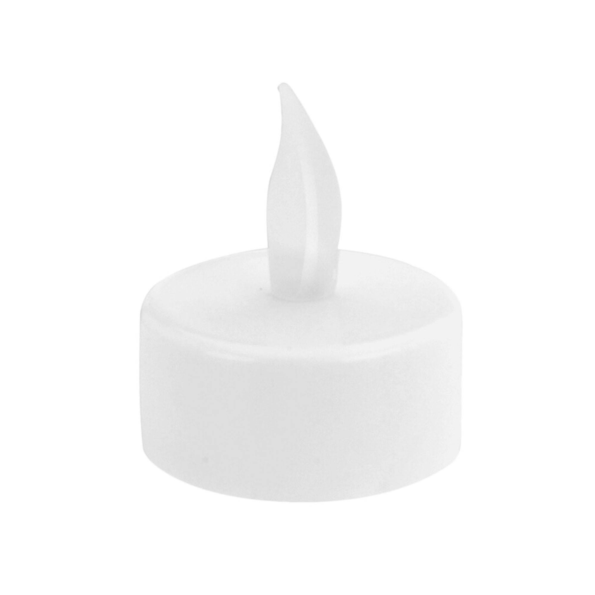 Una vela LED blanca con forma de llama en la parte superior sobre un fondo blanco.