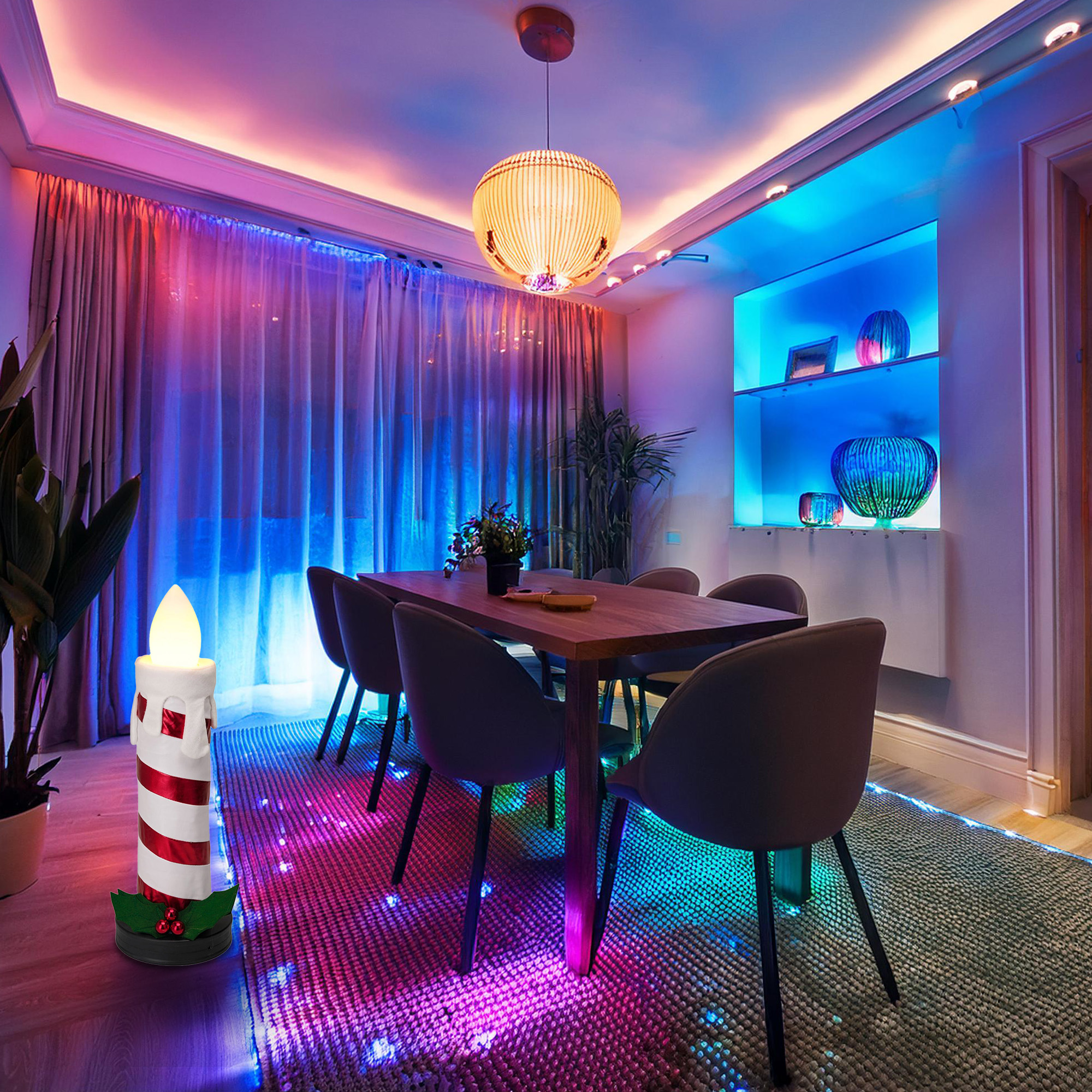 Comedor con una vela, mesa y sillas. La habitación tiene luces multicolores y una lámpara decorativa.
