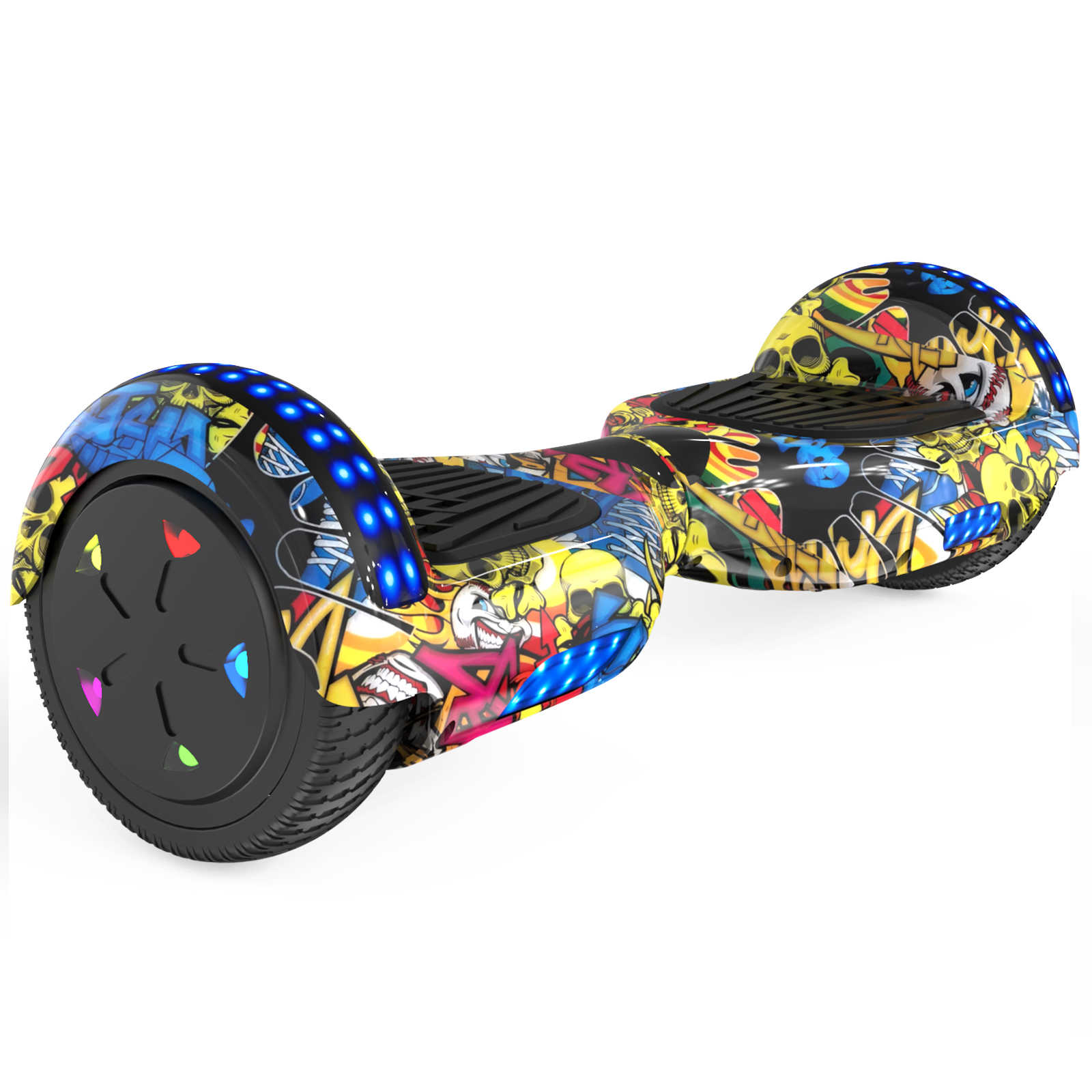 Een kleurrijk hoverboard met graffiti, zwarte wielen en blauwe LED-verlichting. Het bord staat op een witte achtergrond.