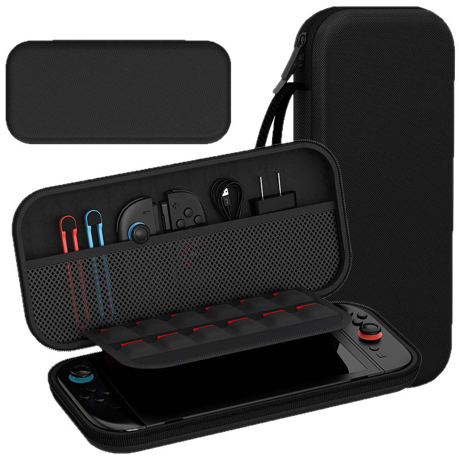 Schwarze Switch-Hülle, geöffnet, Konsole, Controller und Zubehör. Eine geschlossene Hülle ist im Hintergrund sichtbar.
