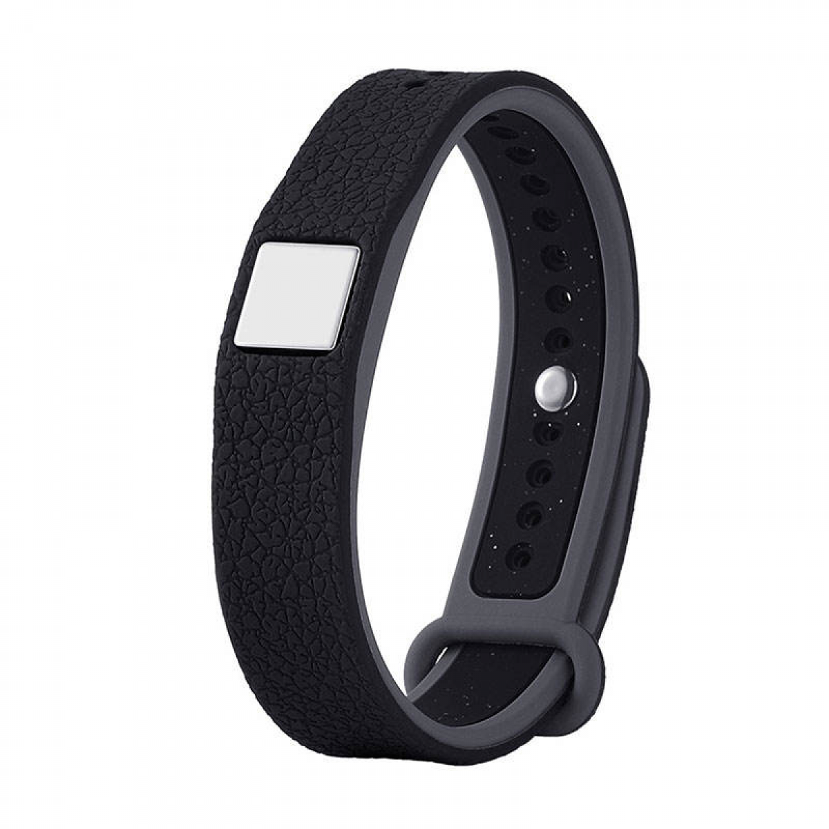Ein schwarzes und graues Fitness-Tracker-Armband. Es hat eine strukturierte Oberfläche mit einem silbernen Quadrat. Das Band ist gebogen.