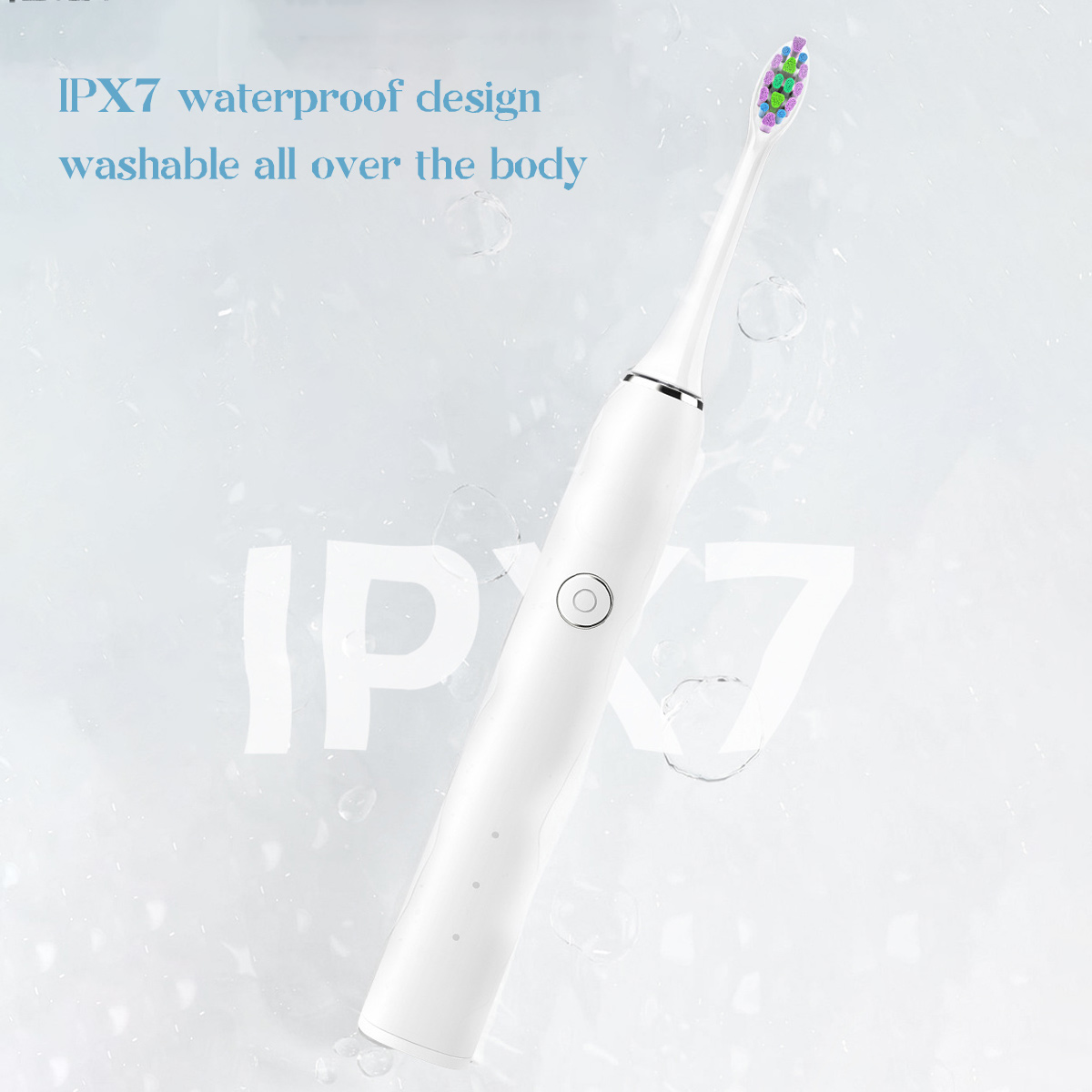 Eine weiße elektrische Zahnbürste mit buntem Bürstenkopf. Der Hintergrund ist ein wasserähnliches Design mit dem Text 'IPX7'.