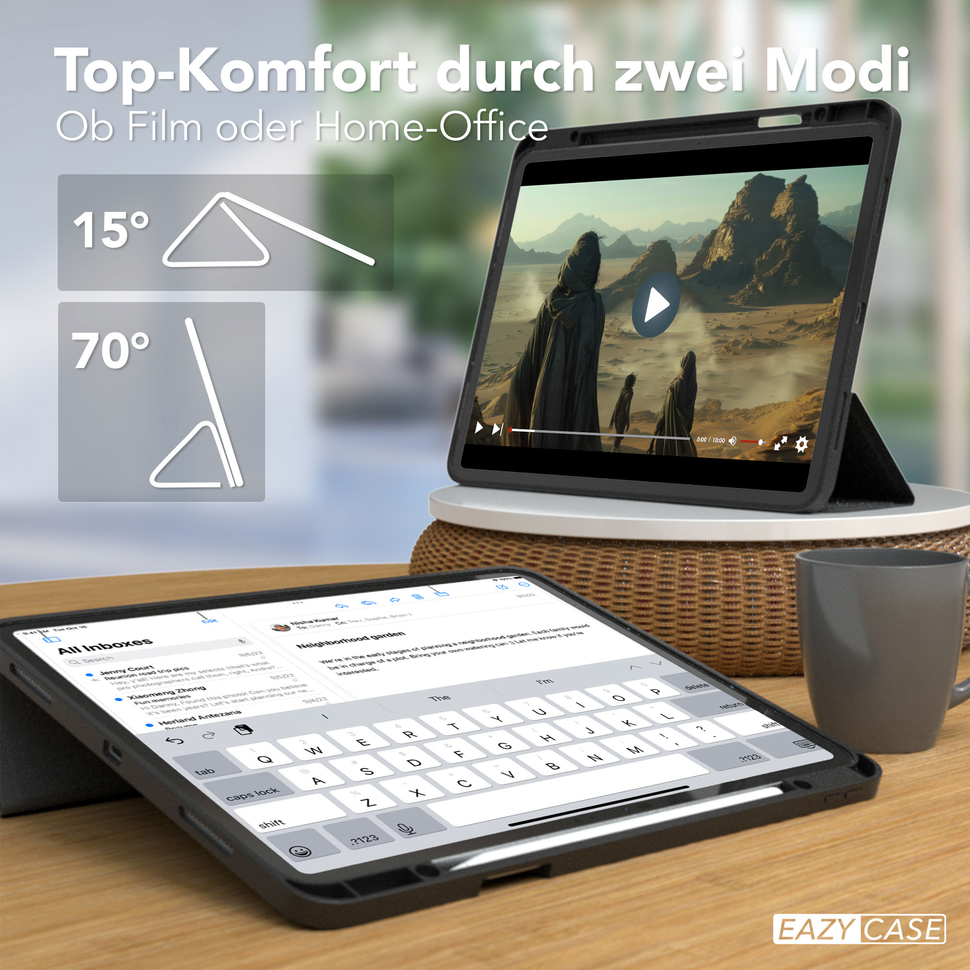 Zwei iPads auf einem Holztisch. Eines zeigt ein Video, das andere eine Tastatur. Rechts steht eine Tasse.