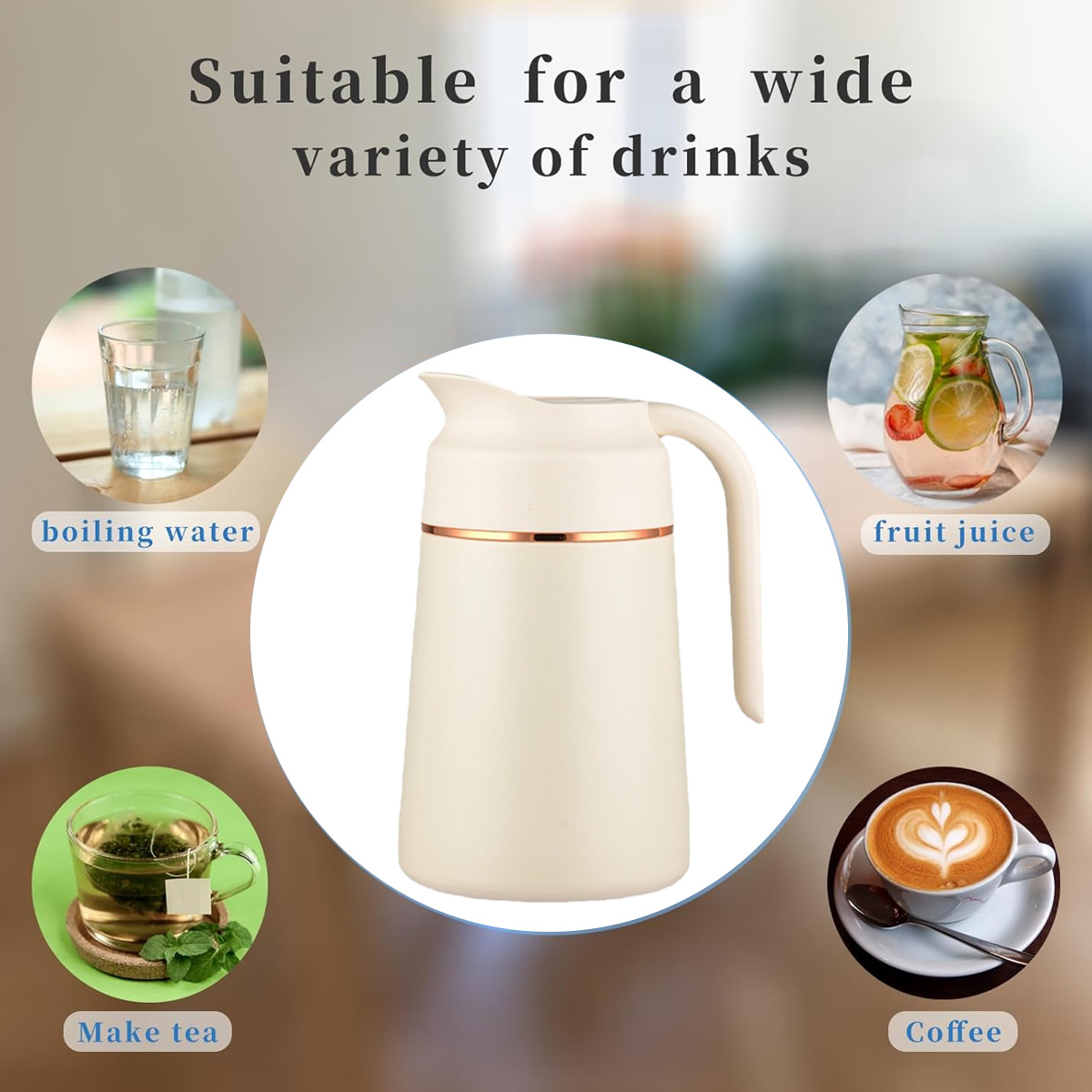 Ein cremefarbener Krug mit Getränken drumherum: kochendem Wasser, Fruchtsaft, Tee und Kaffee.