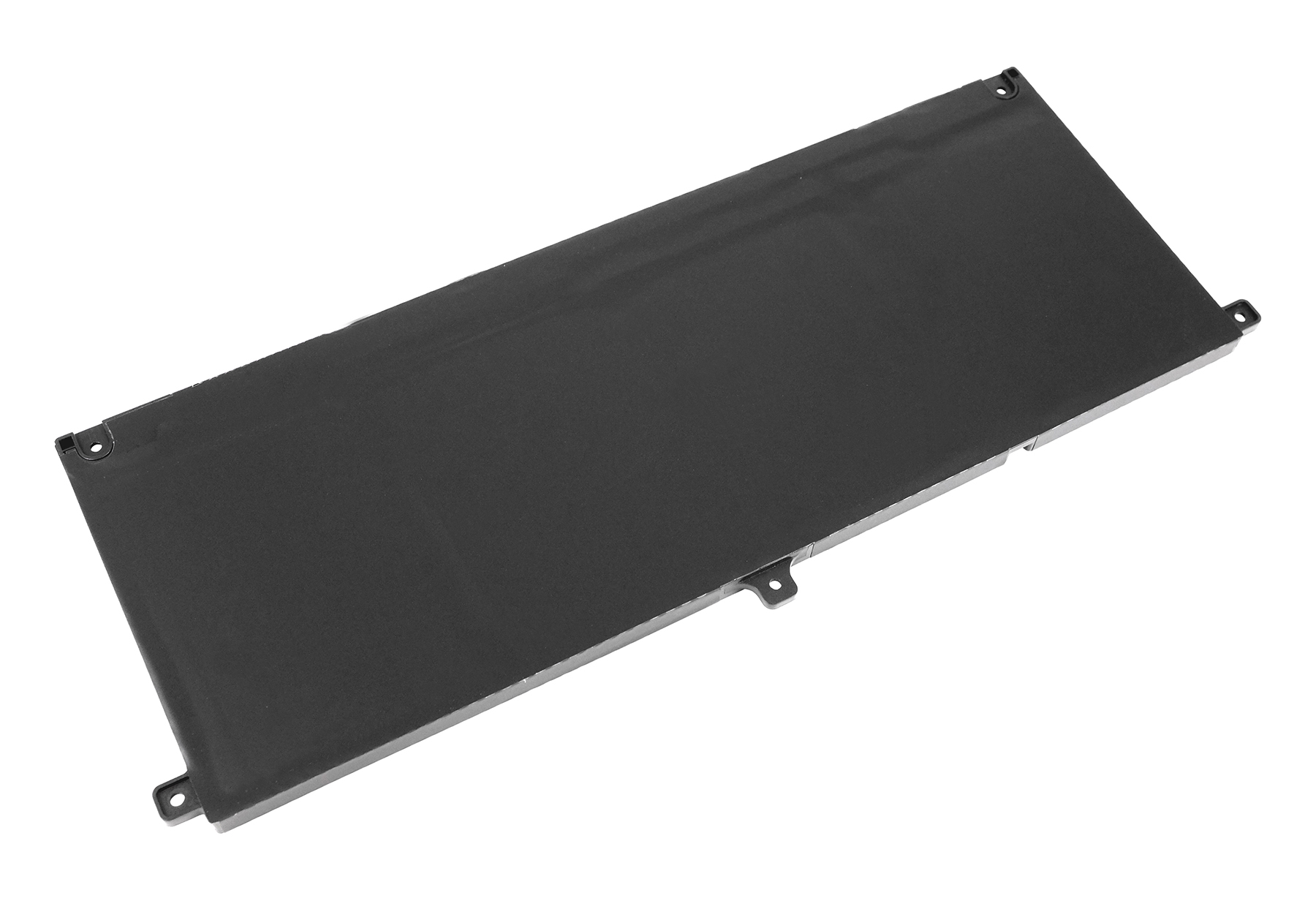 Una batteria rettangolare nera per laptop è isolata su sfondo bianco. Ha fori di montaggio sui bordi.