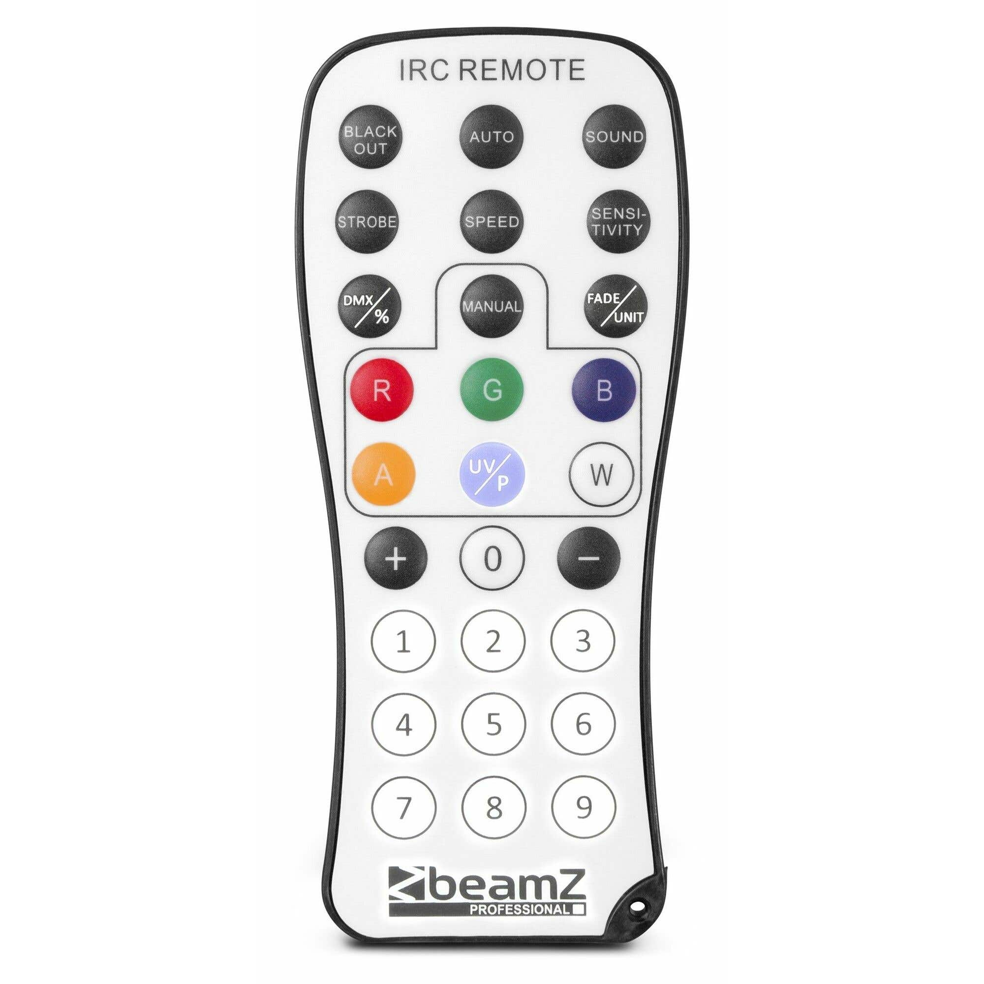 Un mando a distancia IRC blanco con muchos botones. Tiene botones para blackout, estroboscopio y selección de color.