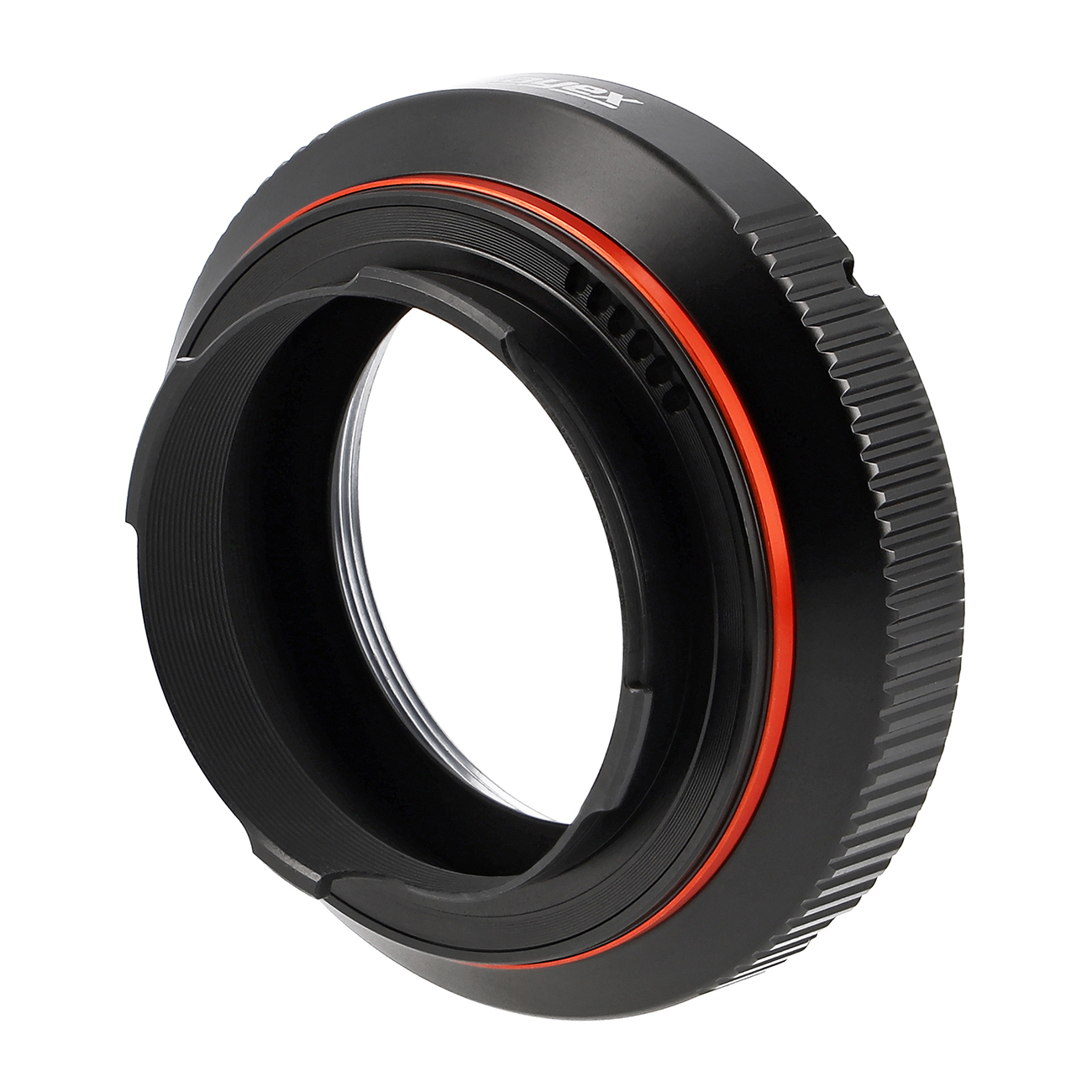 Schwarzer Kameraobjektivadapter mit rotem Ring. Rund, mit geriffelten Kanten und hohlem Zentrum. Weißer Hintergrund.
